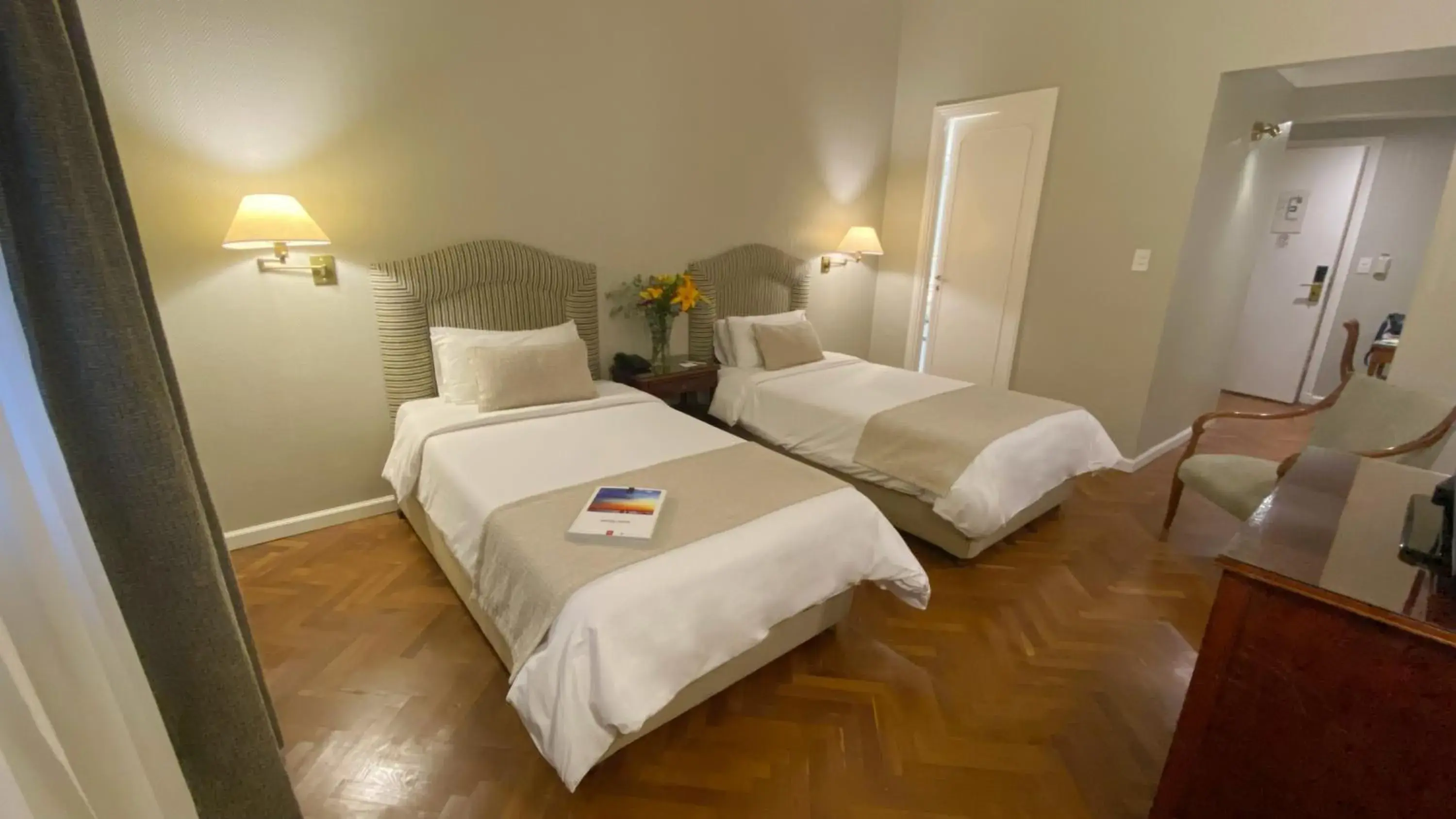 Twin Room - single occupancy in Lafayette Hotel Twin Room - single occupancy in Lafayette Hotel