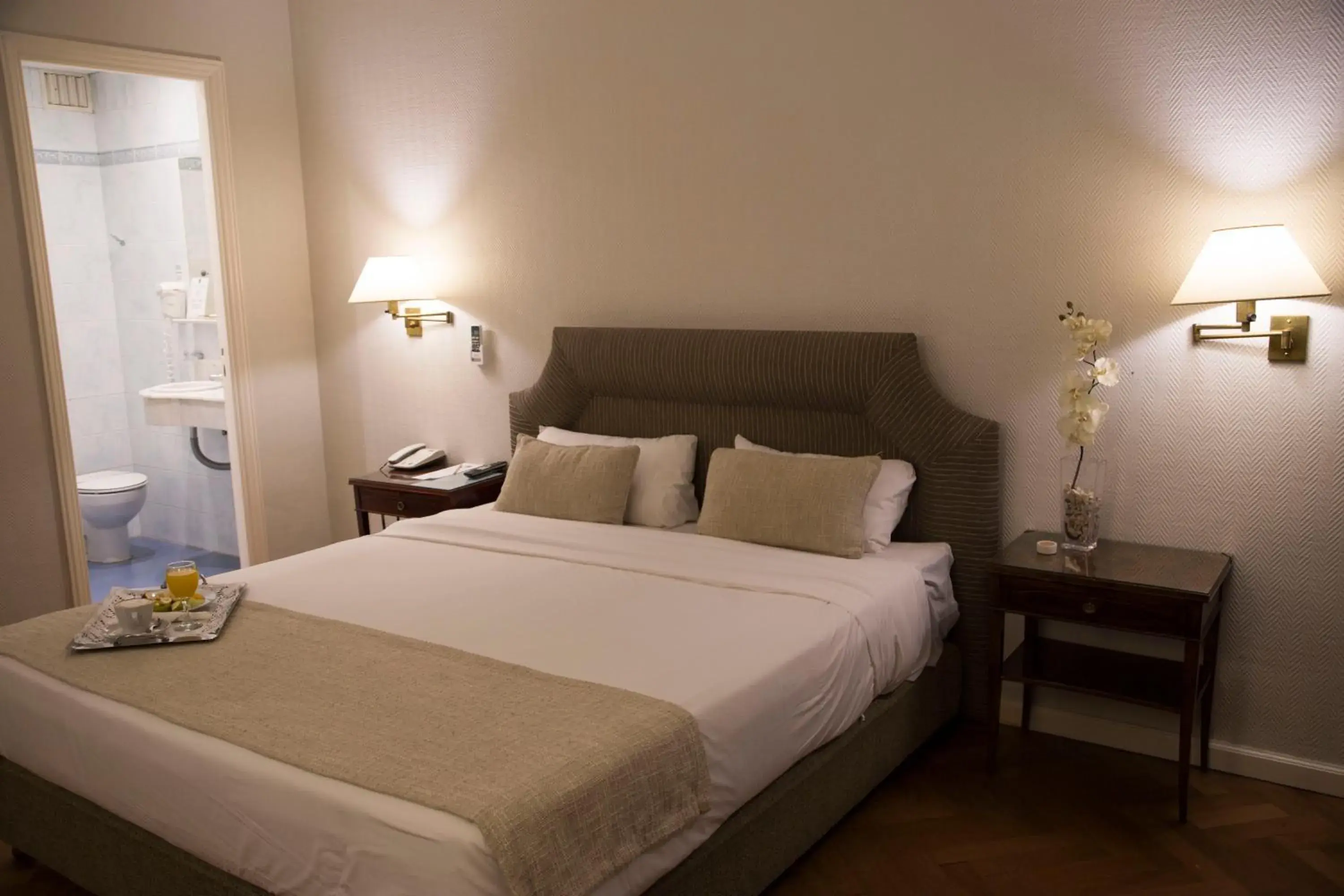 Double Room - single occupancy in Lafayette Hotel Double Room - single occupancy in Lafayette Hotel