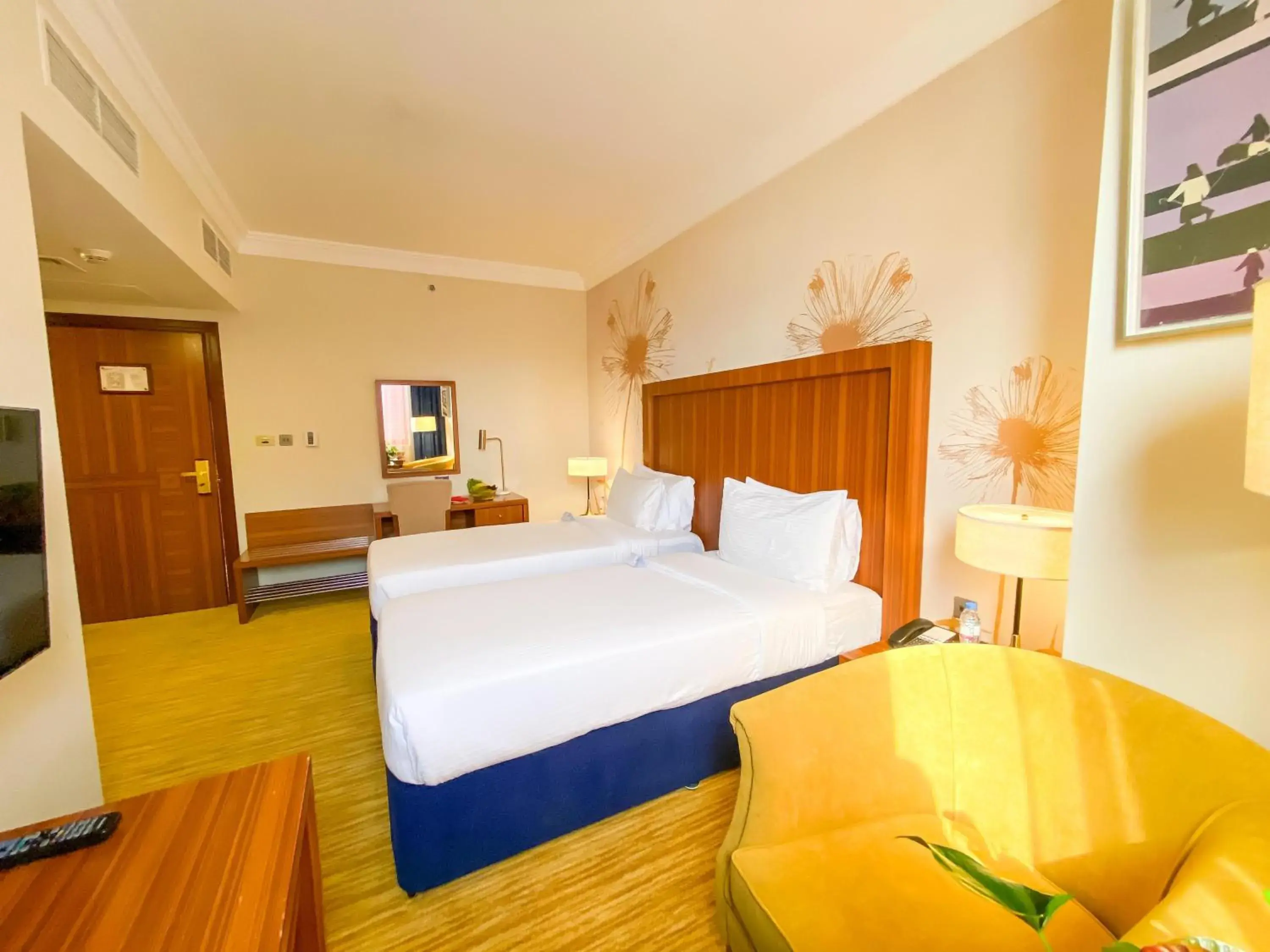 Premium Twin Room in City Seasons Al Hamra Hotel Premium Twin Room in City Seasons Al Hamra Hotel