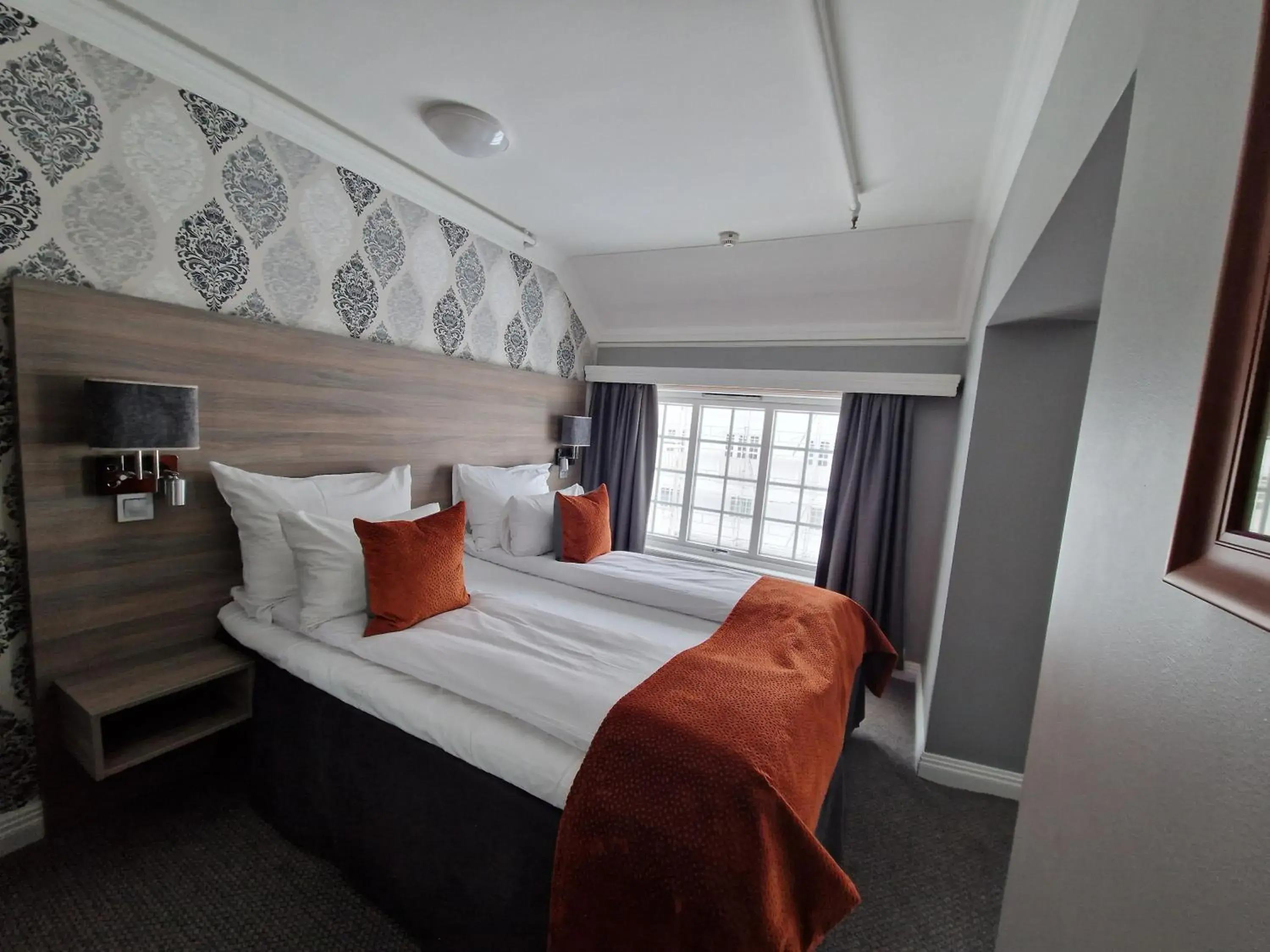 Standard Double Room in Dr. Holms Hotel Standard Double Room in Dr. Holms Hotel