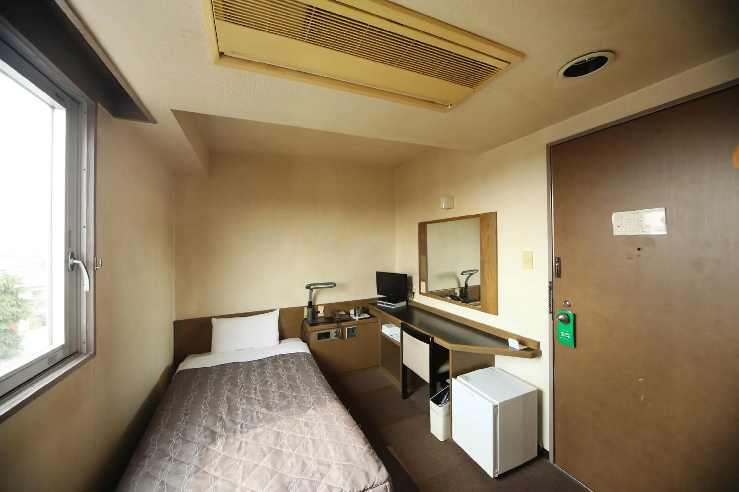 Small Single Room in Isesaki Harvest Hotel Small Single Room in Isesaki Harvest Hotel