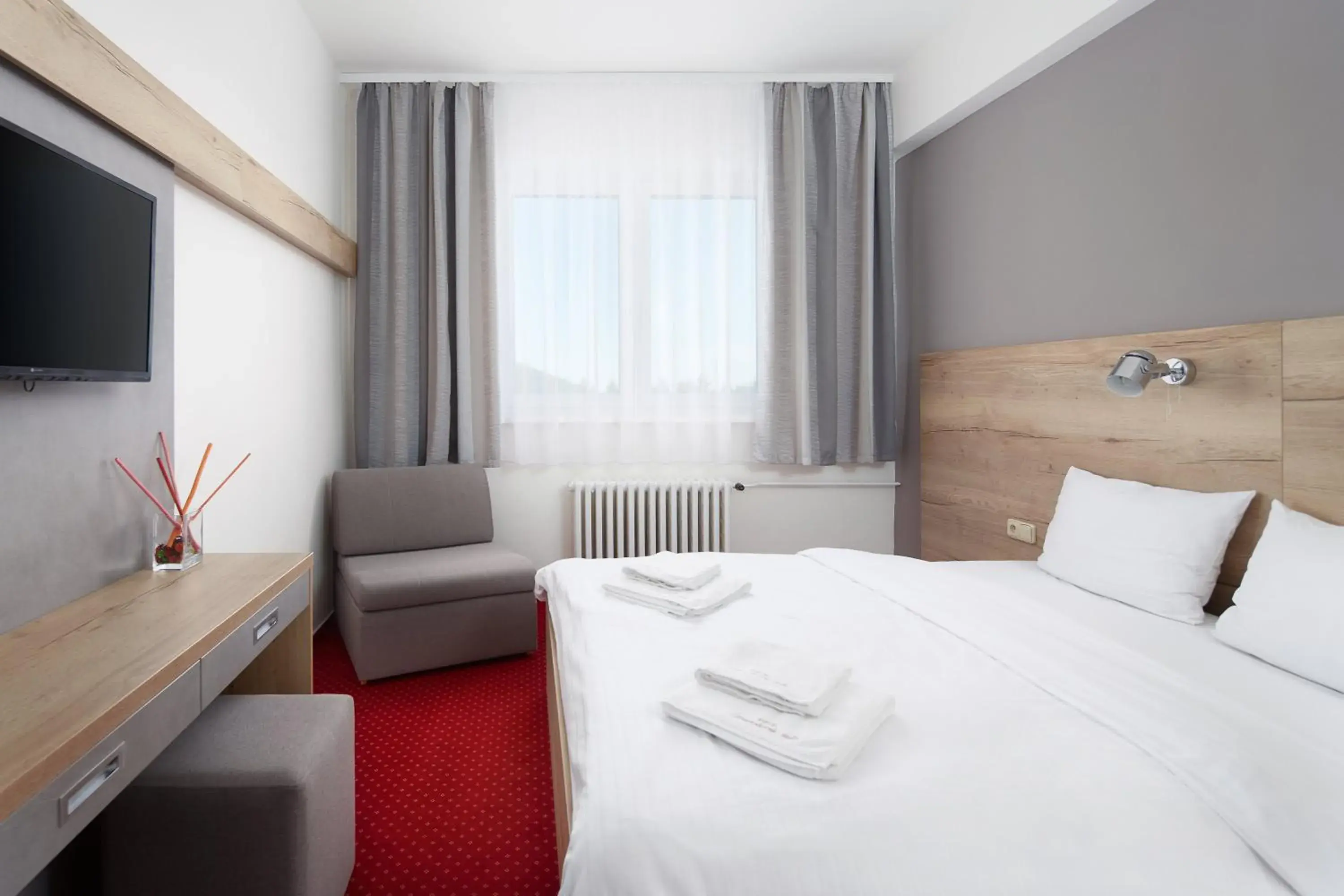 Comfort Double Room with Extra Bed in Hotel Červenohorské sedlo Comfort Double Room with Extra Bed in Hotel Červenohorské sedlo