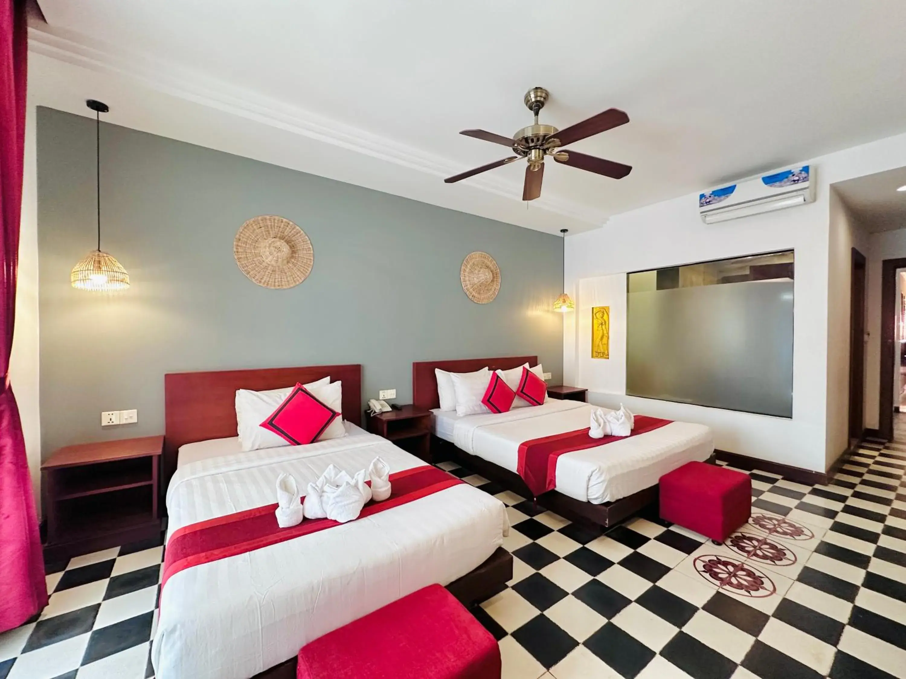 Deluxe Twin Room with Balcony in Mekong Angkor Palace Hotel Deluxe Twin Room with Balcony in Mekong Angkor Palace Hotel