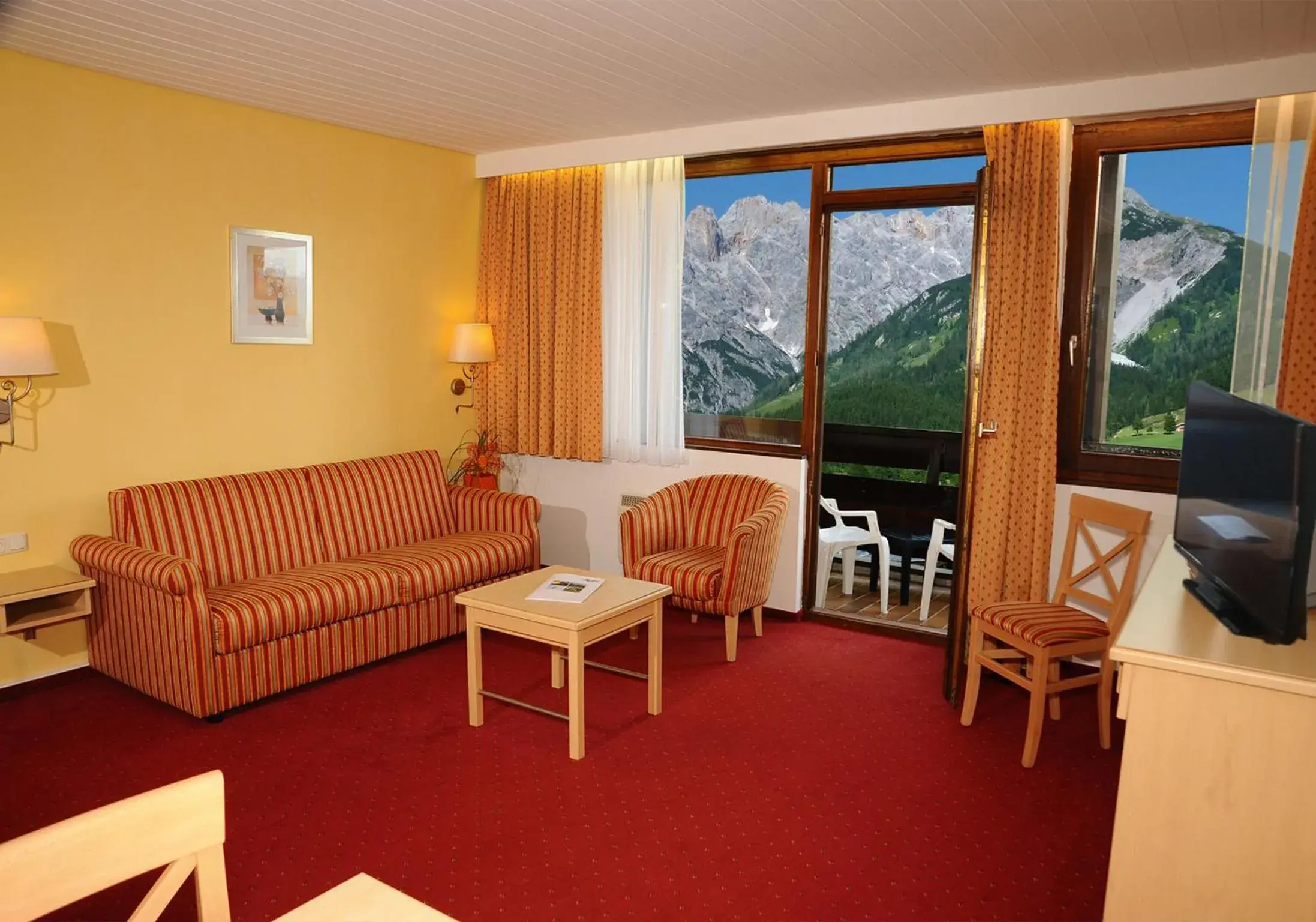 Family Room (2 Adults + 2 Children) in All Inclusive - Marco Polo Alpina Familien- & Sporthotel Family Room (2 Adults + 2 Children) in All Inclusive - Marco Polo Alpina Familien- & Sporthotel