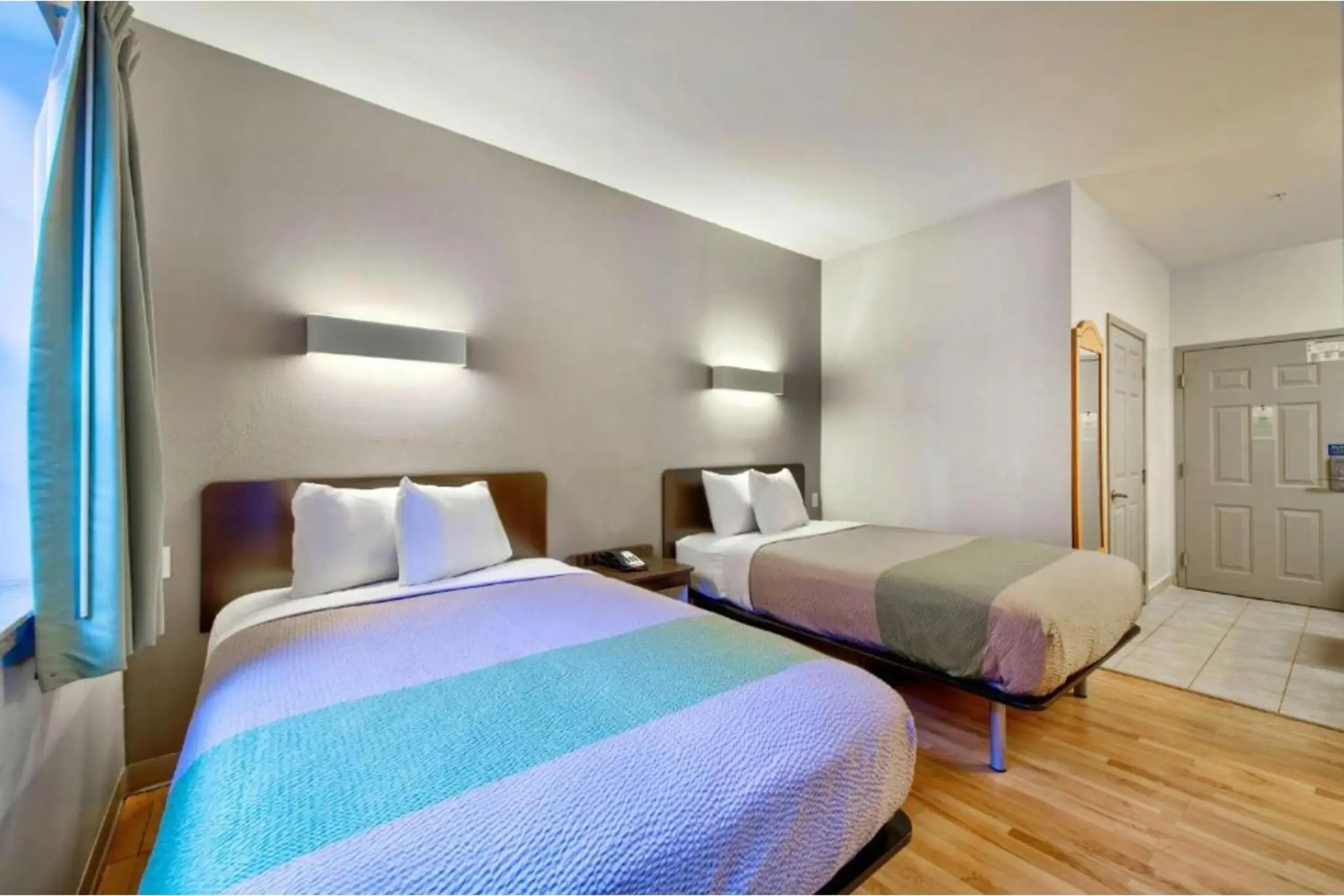 2 Full Bed Smoking with Kitchen in Studio 6 Beaumont, TX 2 Full Bed Smoking with Kitchen in Studio 6 Beaumont, TX