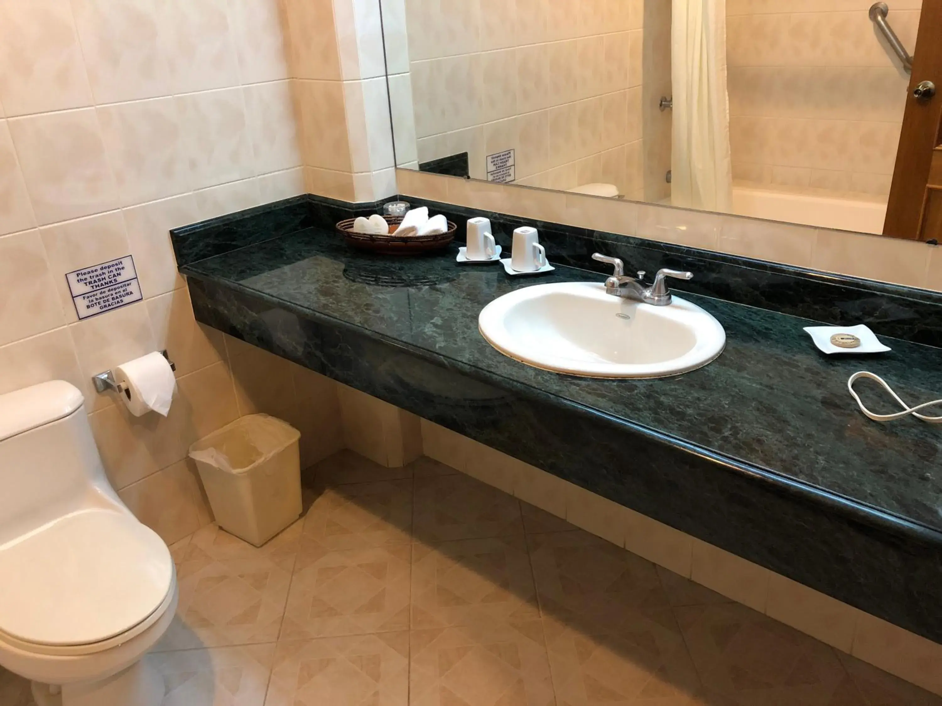 Basic Triple Room in Ever Green Guatemala Basic Triple Room in Ever Green Guatemala