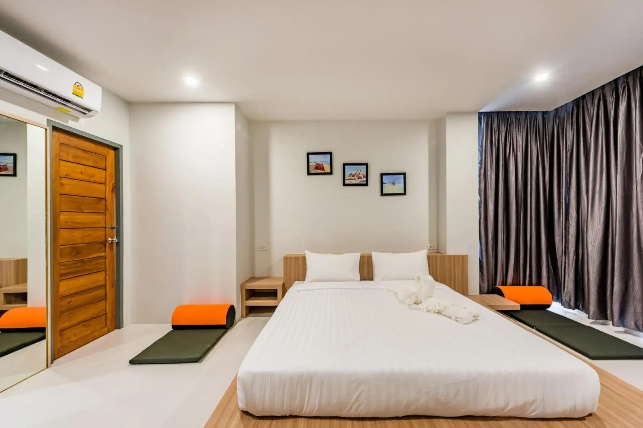 Deluxe Double Room in Phuket Marine Poshtel (SHA Plus) Deluxe Double Room in Phuket Marine Poshtel (SHA Plus)