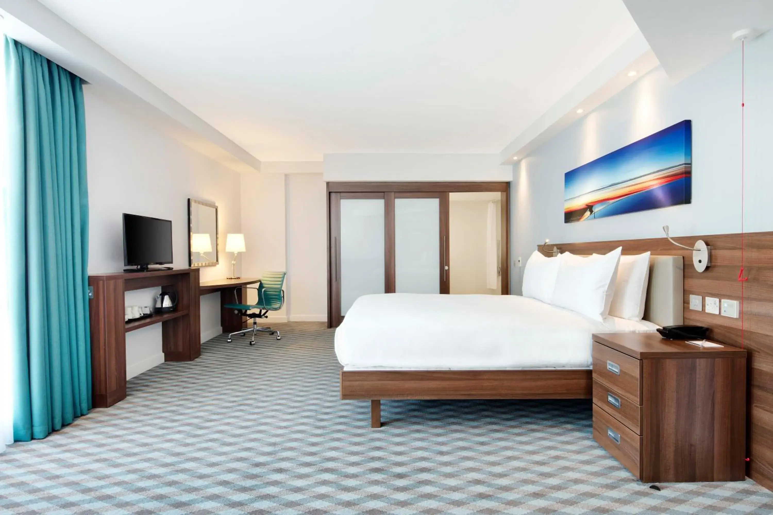 Queen Room - Disability Access with Runway View in Hampton By Hilton London Stansted Airport Queen Room - Disability Access with Runway View in Hampton By Hilton London Stansted Airport