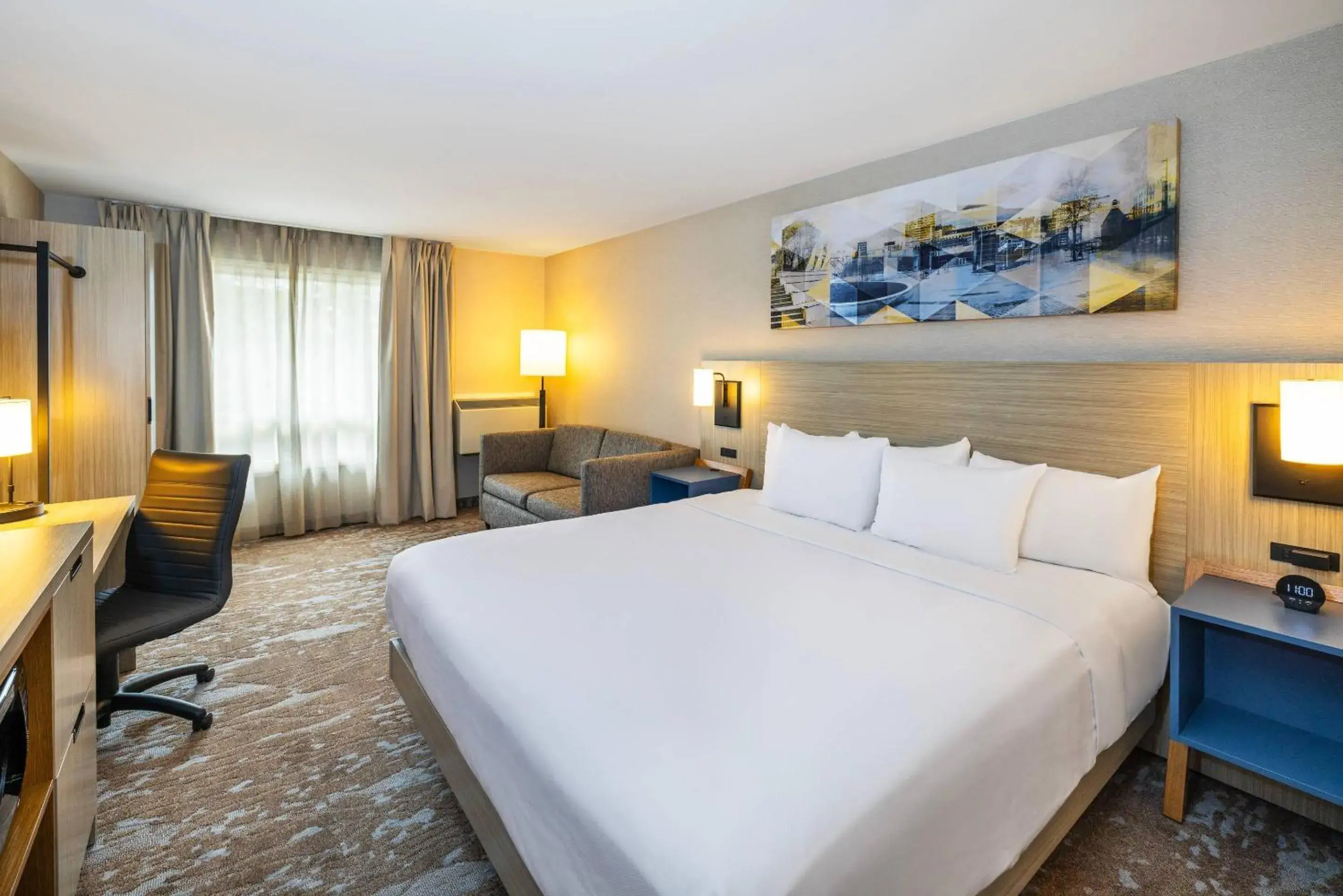 King Room - Non-Smoking in Comfort Inn King Room - Non-Smoking in Comfort Inn