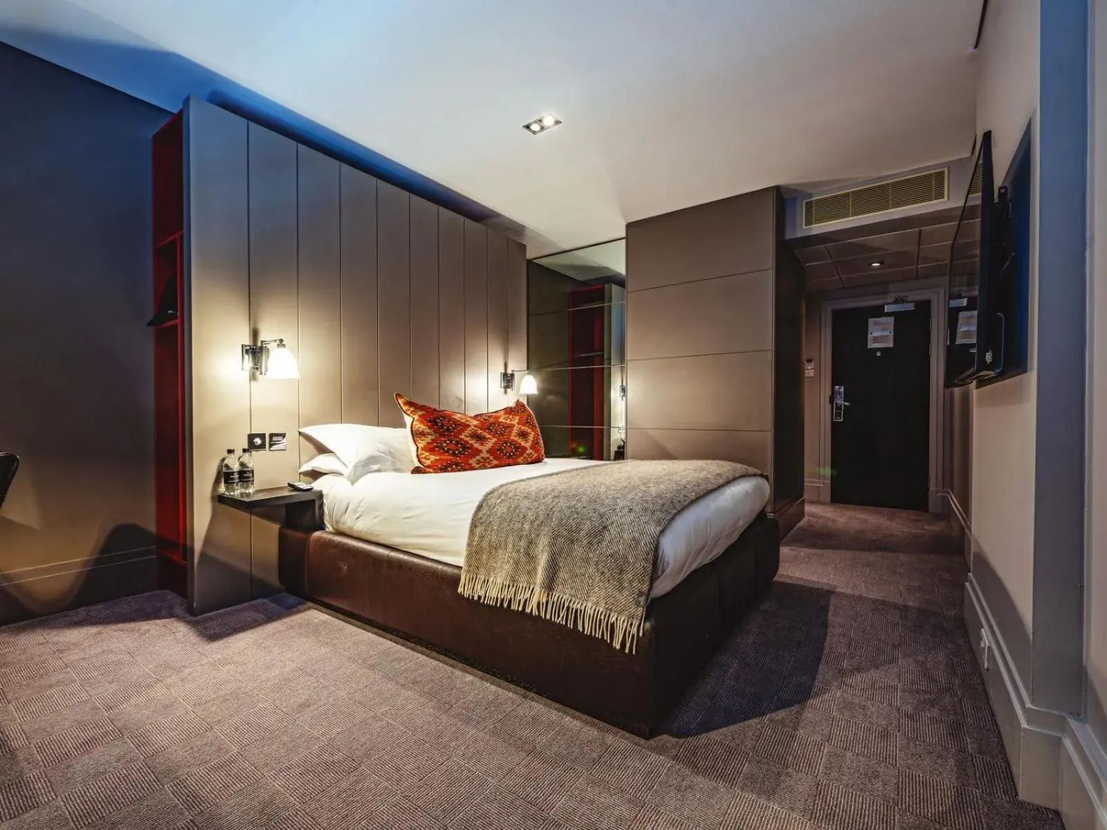 Double Room in Dakota Edinburgh Double Room in Dakota Edinburgh