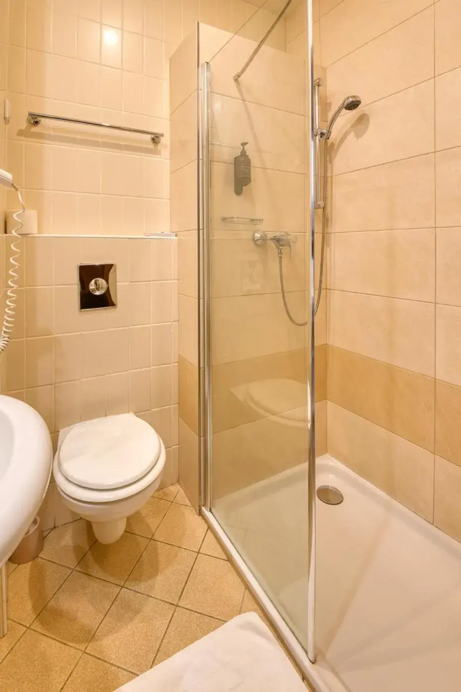 Superior Triple Room in Congress Hotel Centrum Superior Triple Room in Congress Hotel Centrum