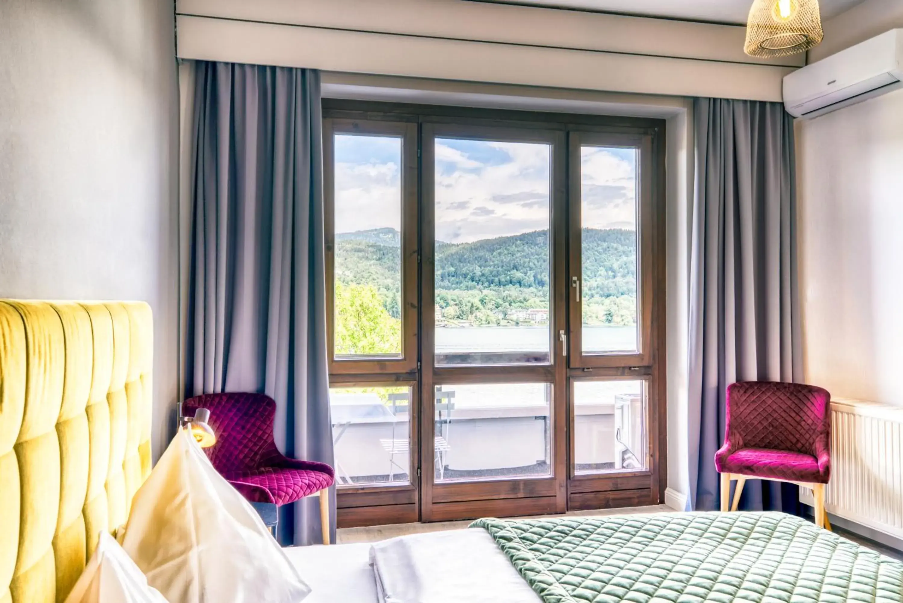 Superior Double Room with Lake View in Hotel Parks Superior Double Room with Lake View in Hotel Parks