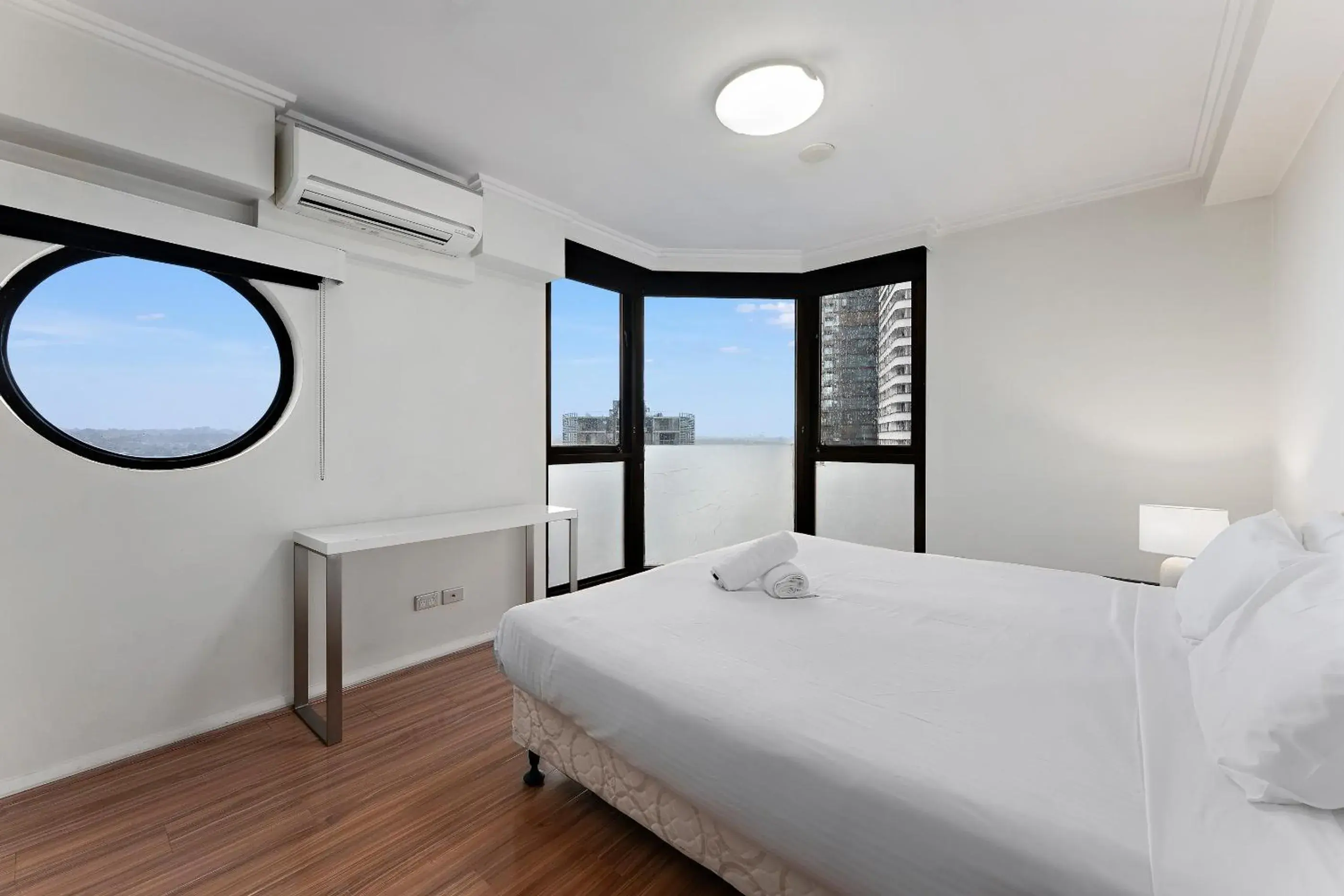 One-Bedroom Apartment in Fiori Apartments One-Bedroom Apartment in Fiori Apartments