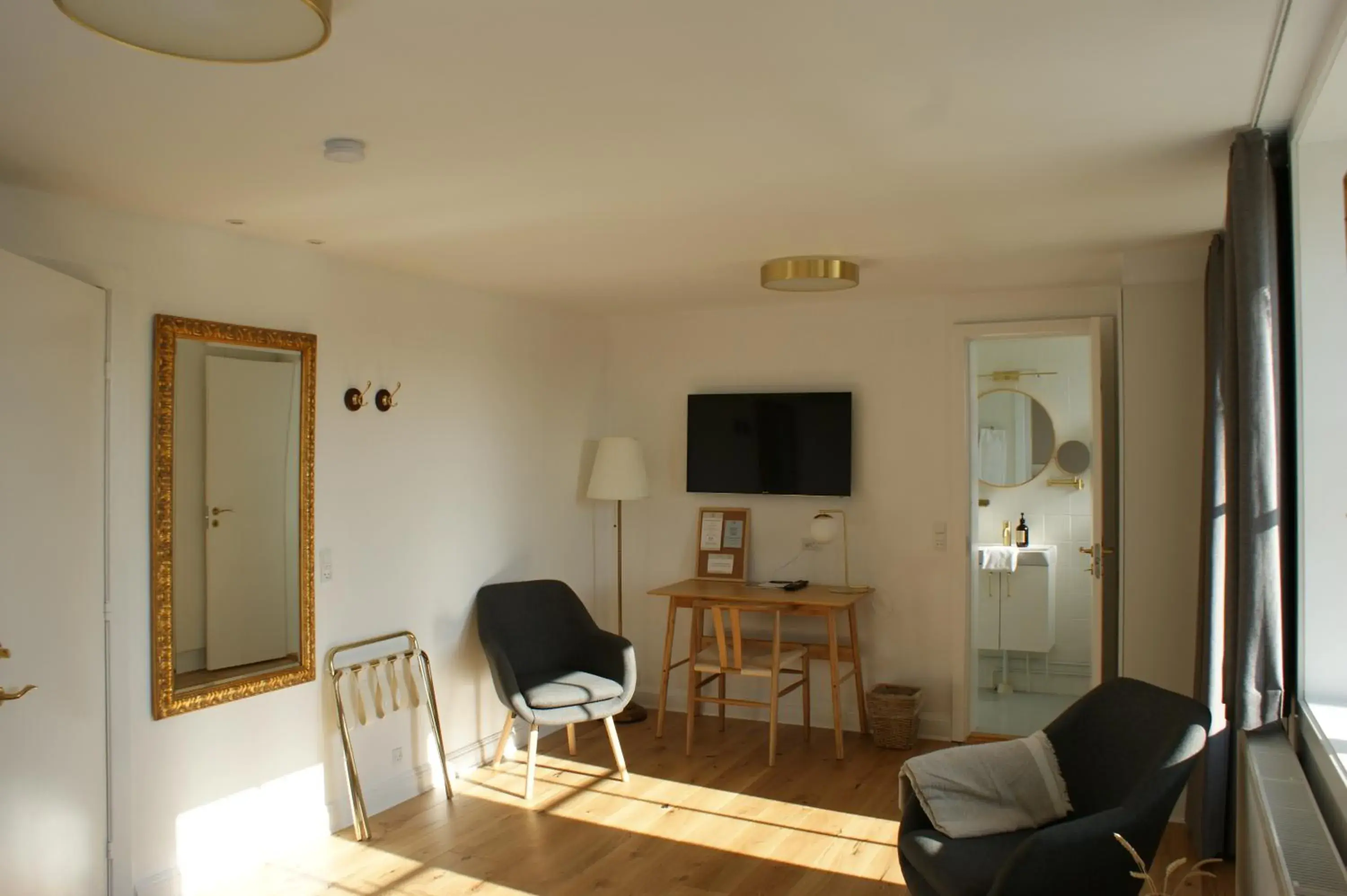 Superior Double Room with Balcony in Hotel Strandly Skagen Superior Double Room with Balcony in Hotel Strandly Skagen