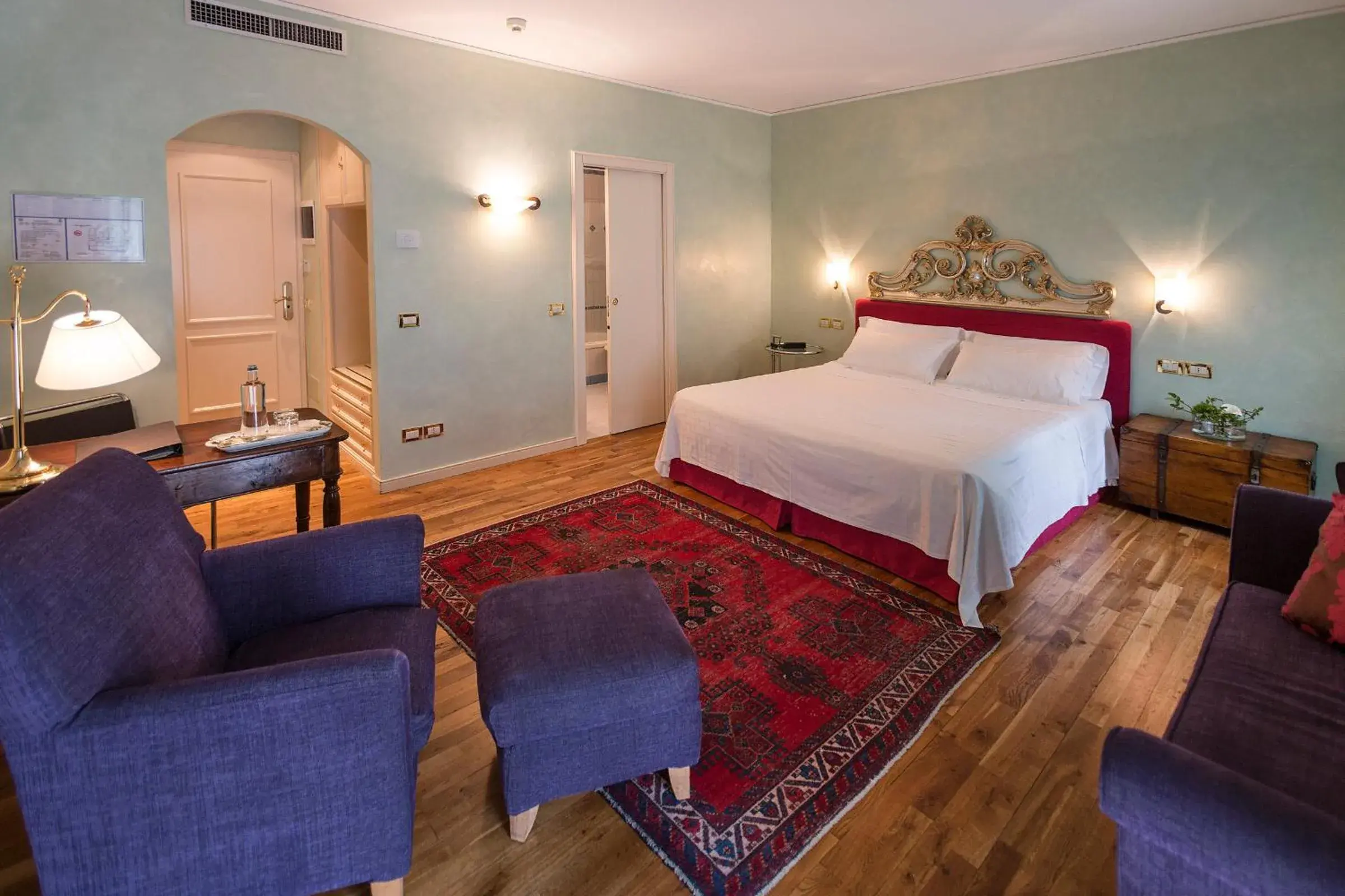 Junior Suite - single occupancy in Regina Adelaide Hotel & SPA Junior Suite - single occupancy in Regina Adelaide Hotel & SPA