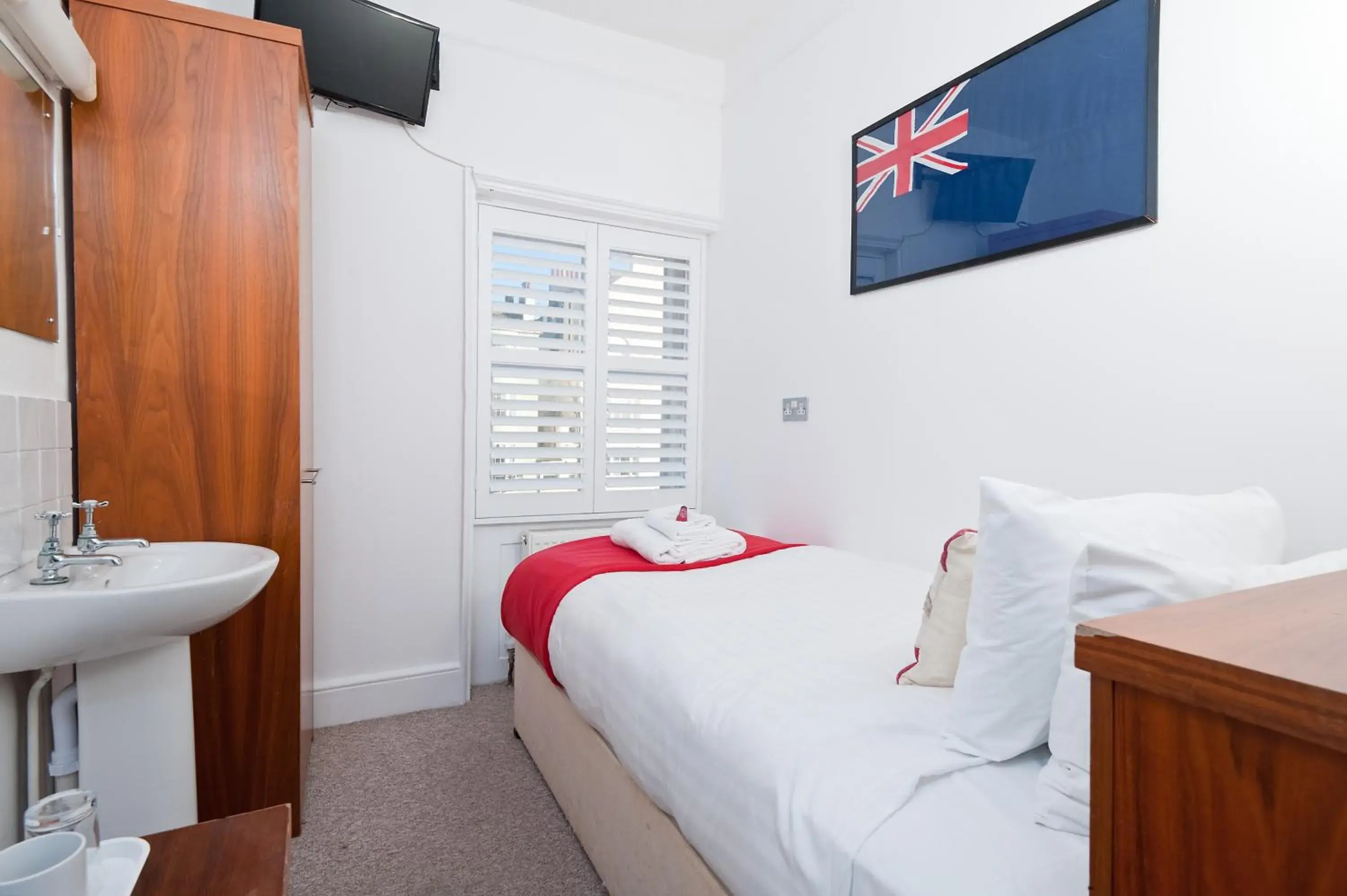 Single Room with En Suite Bathroom in Hamptons Brighton Single Room with En Suite Bathroom in Hamptons Brighton