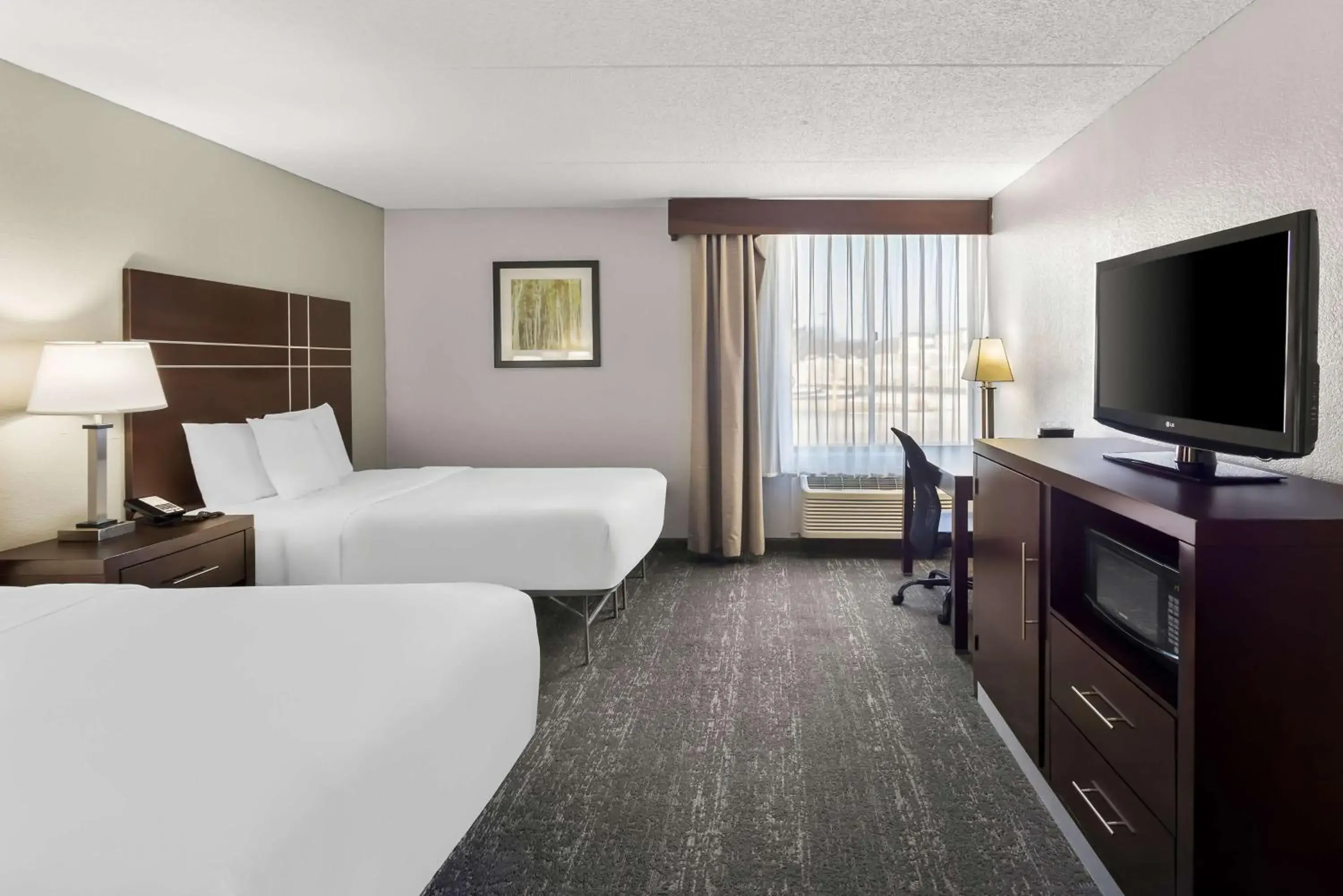 Double Room with Two Double Beds - Non-Smoking in Best Western Luxbury Inn Fort Wayne Double Room with Two Double Beds - Non-Smoking in Best Western Luxbury Inn Fort Wayne