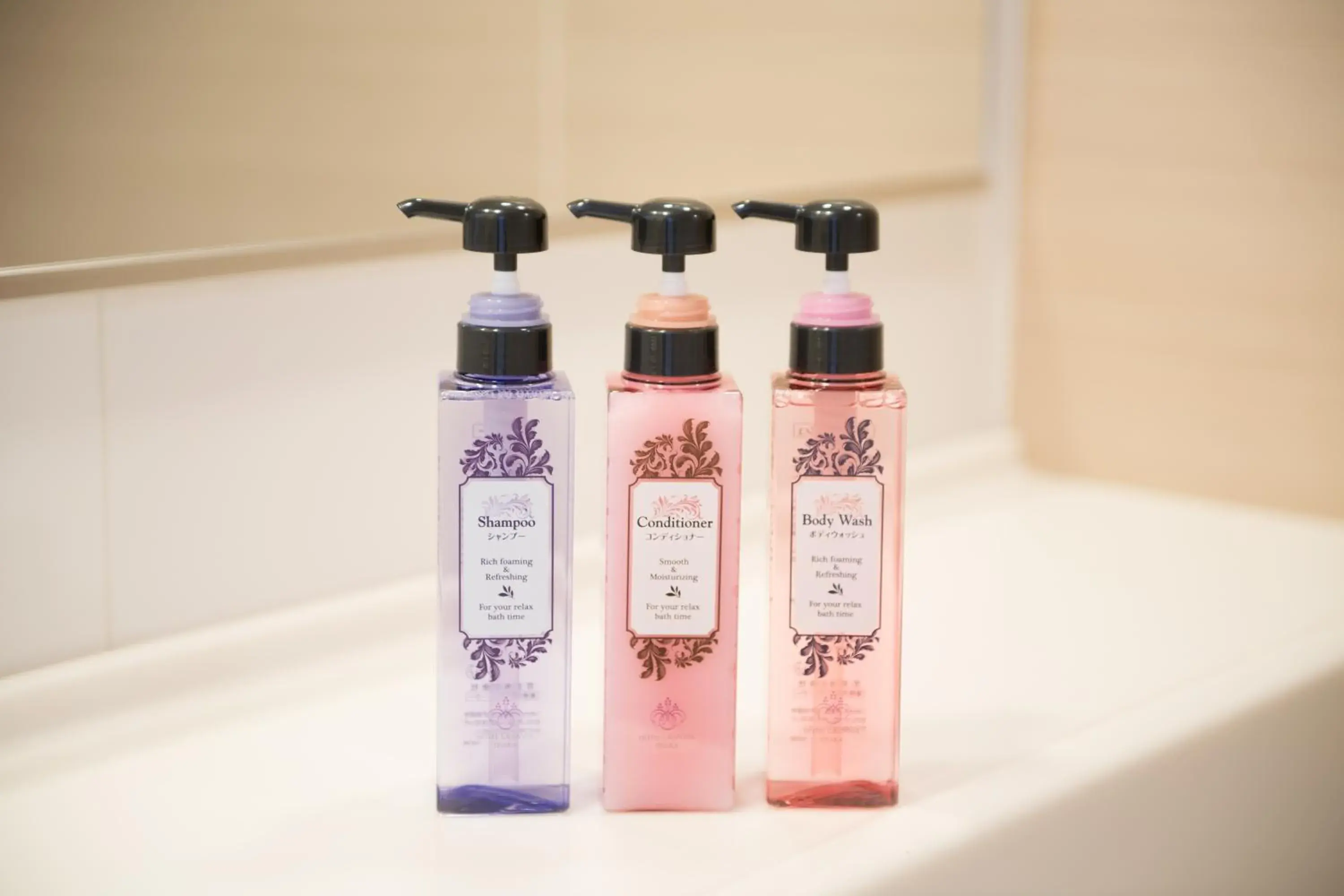 Single Room in Hotel Granvia Osaka-JR Hotel Group Single Room in Hotel Granvia Osaka-JR Hotel Group