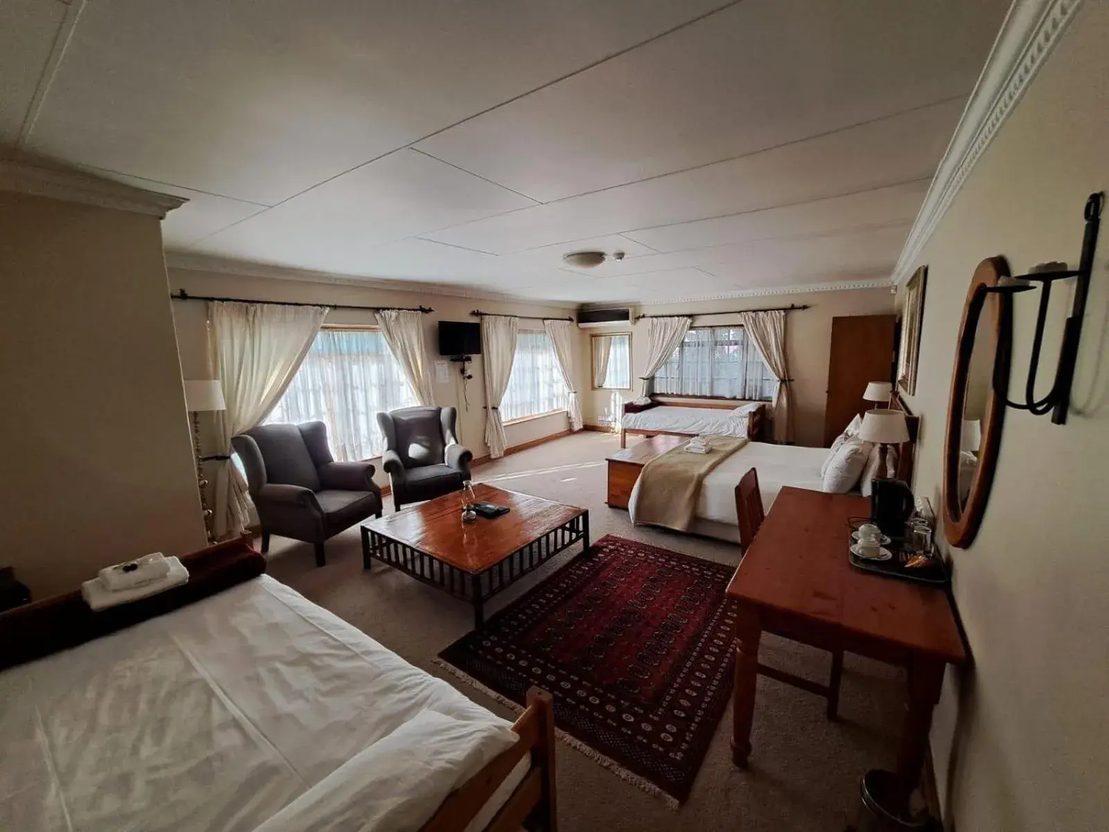 Luxury Family Room in Brooklyn Guesthouses Luxury Family Room in Brooklyn Guesthouses