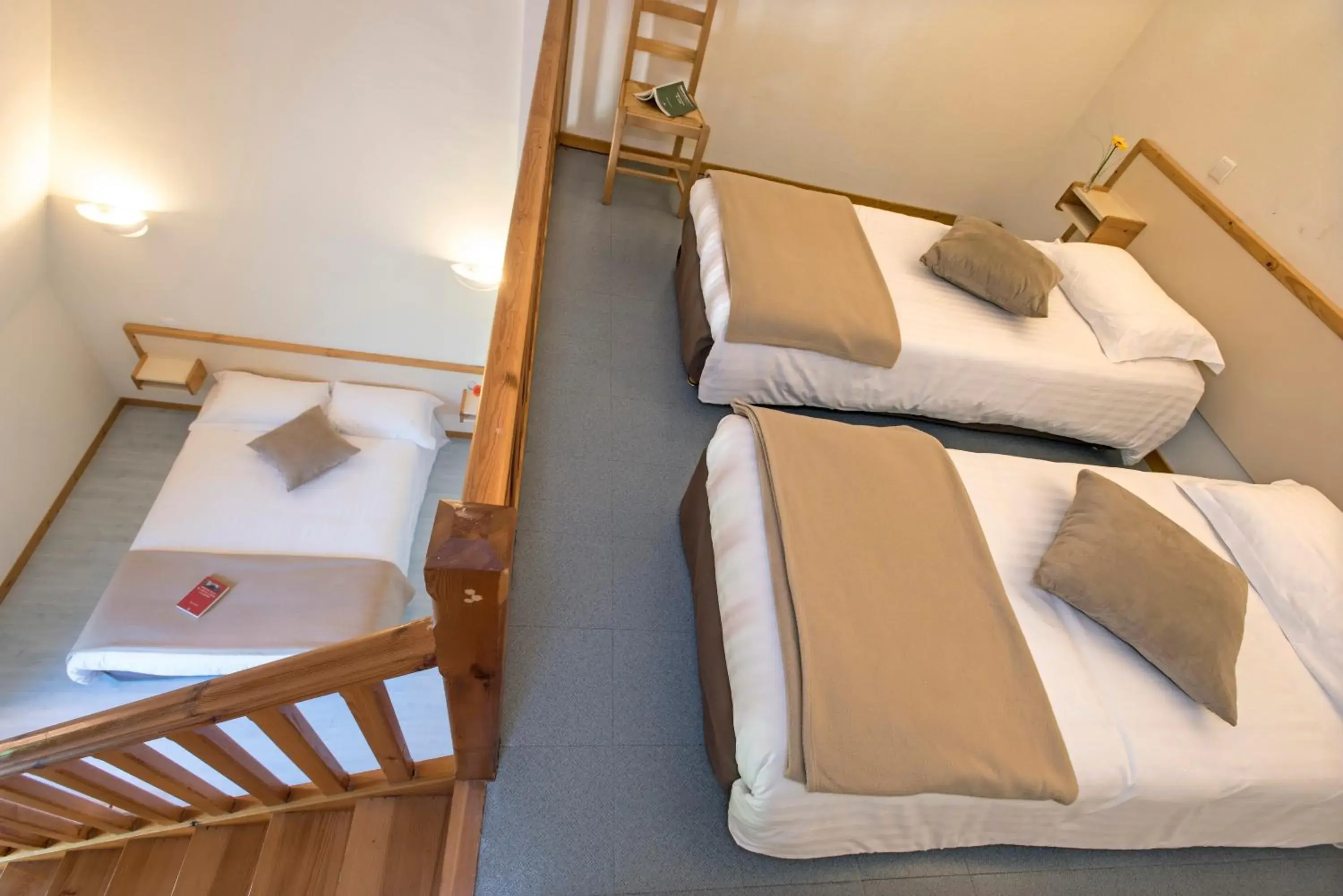 Duplex Quadruple Room with air conditioning in Hôtel-Restaurant Le Calice Du Gevaudan - A75 Duplex Quadruple Room with air conditioning in Hôtel-Restaurant Le Calice Du Gevaudan - A75