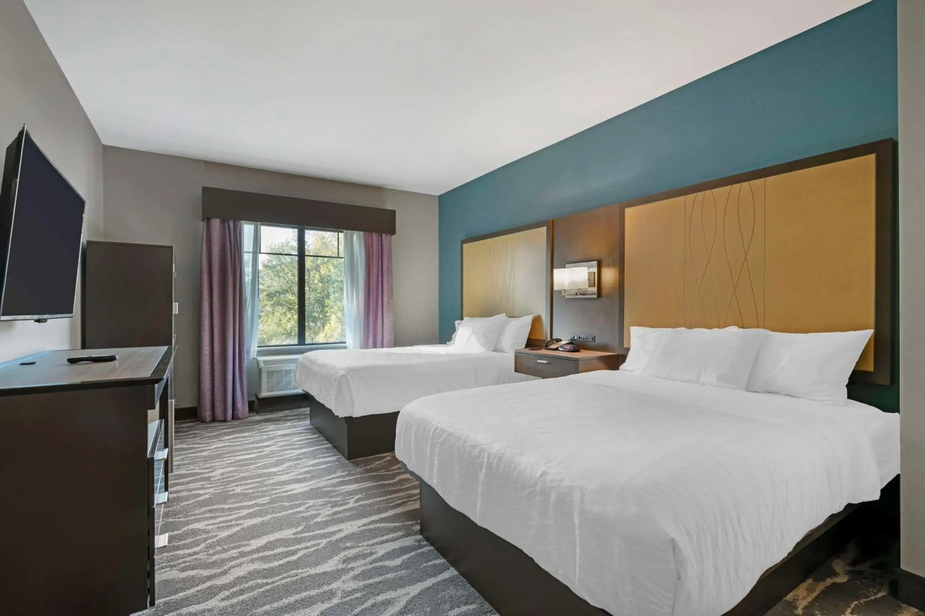 Queen Suite with Two Queen Beds - Non-Smoking in Best Western Plus Ruston Hotel Queen Suite with Two Queen Beds - Non-Smoking in Best Western Plus Ruston Hotel