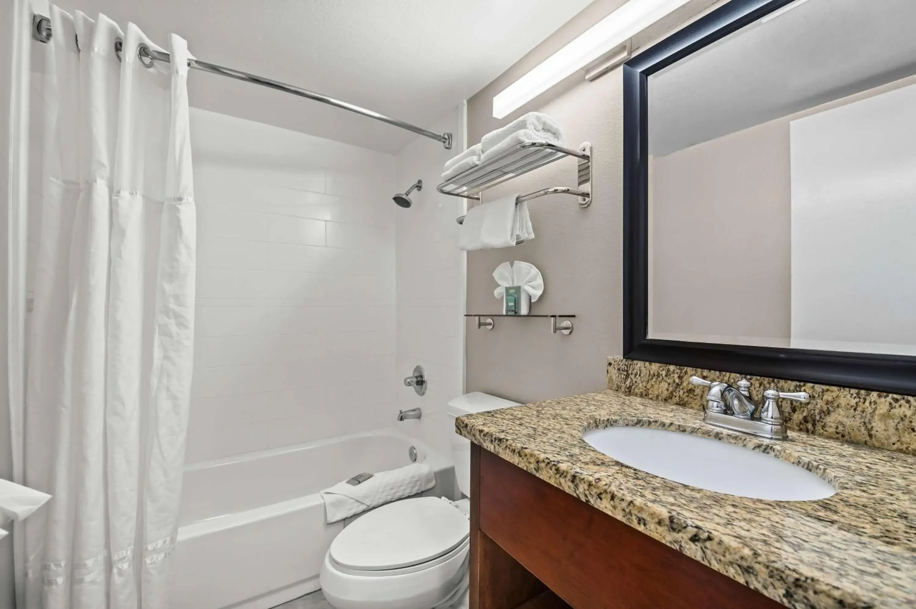 King Room in Best Western Los Alamitos Inn & Suites King Room in Best Western Los Alamitos Inn & Suites