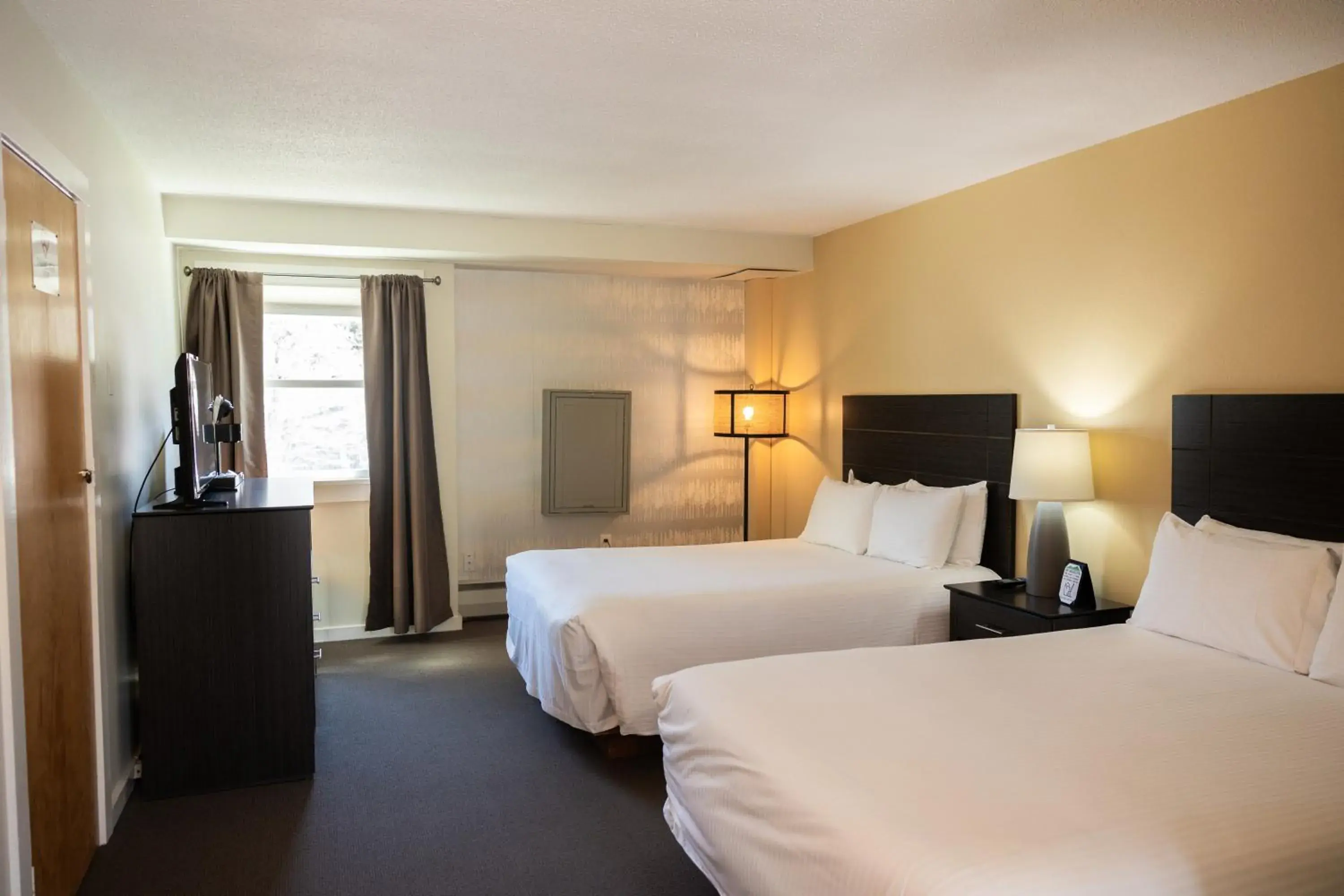 Double Room in Clear River Inn and Tavern Double Room in Clear River Inn and Tavern