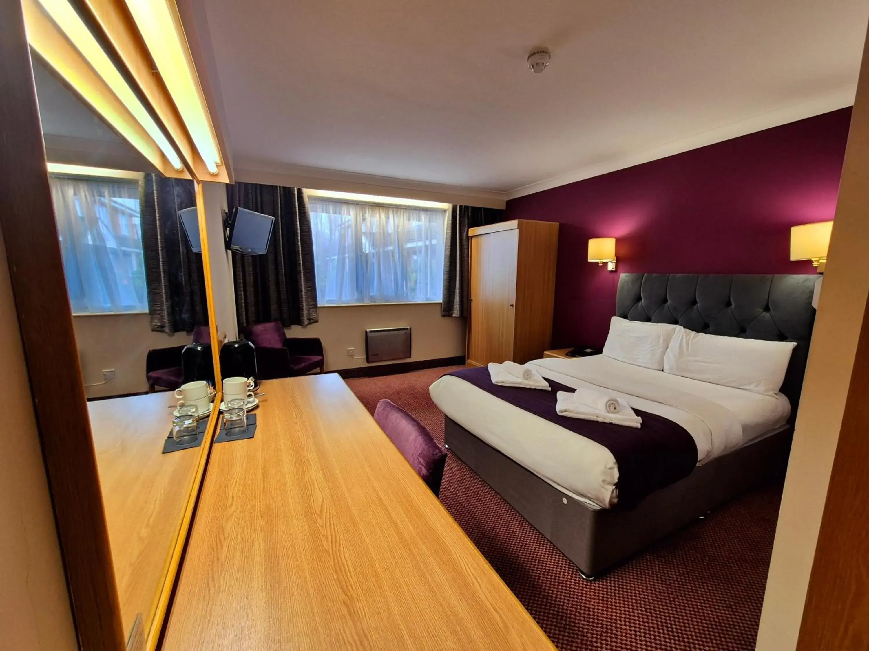 Accessible Double Room in Supreme Inn Boston Accessible Double Room in Supreme Inn Boston