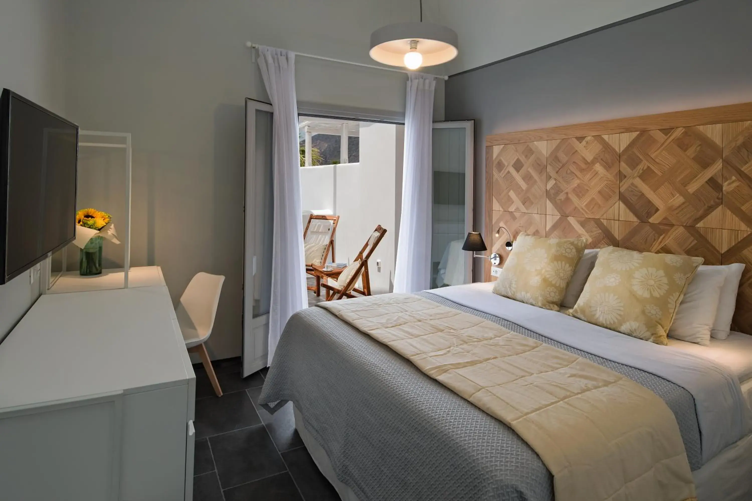 Suite with Private Pool in Meltemi Excelsior Suites Suite with Private Pool in Meltemi Excelsior Suites