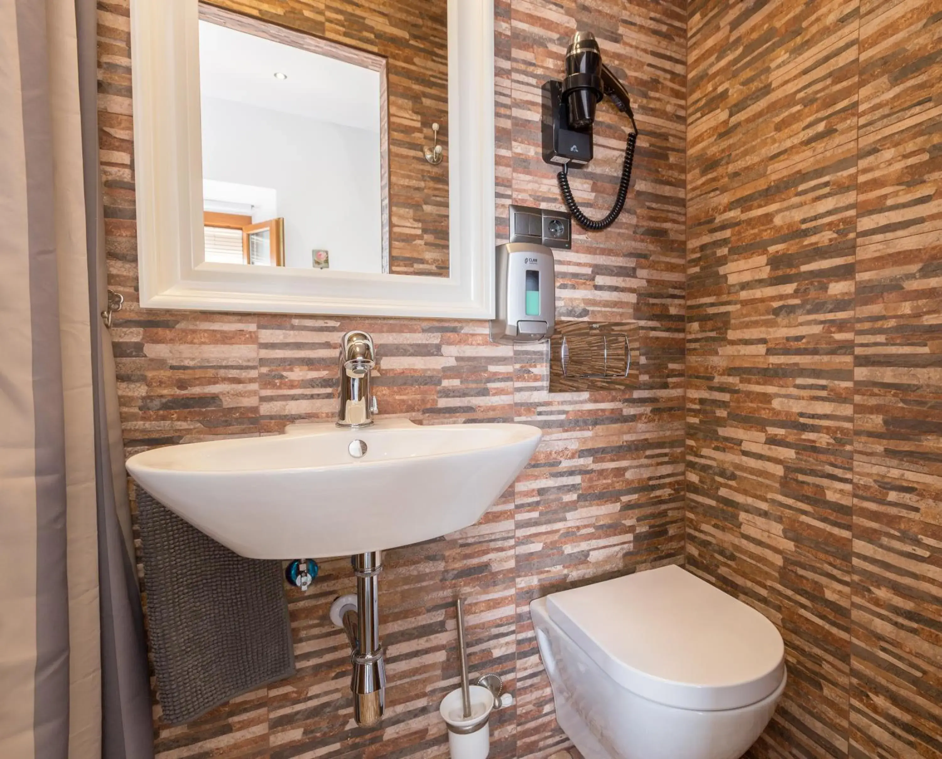 Double Room with Balcony - single occupancy in Salamandra Plaza Double Room with Balcony - single occupancy in Salamandra Plaza