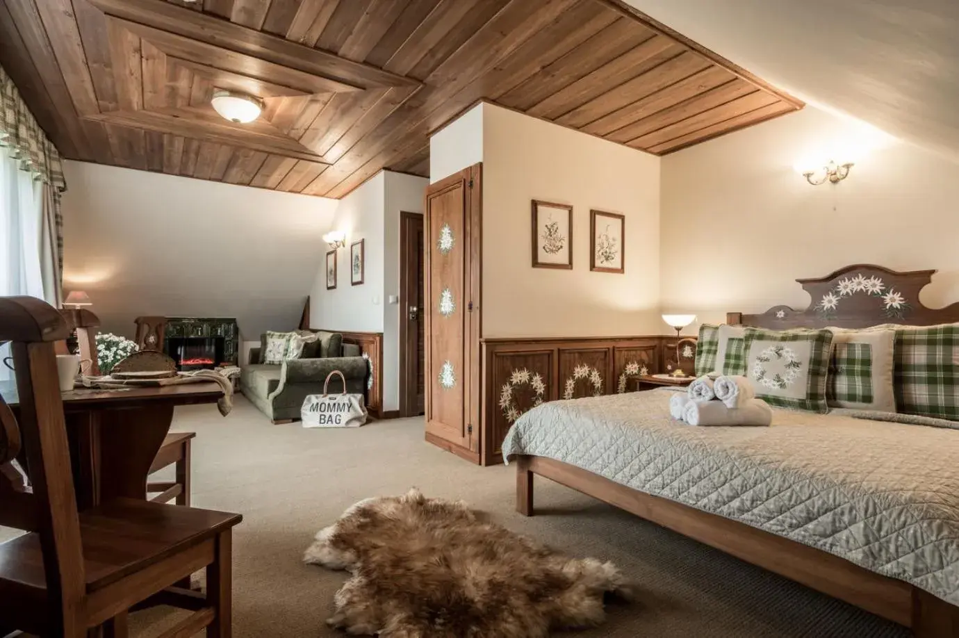 Deluxe Suite with Bath and Mountain View in Villa Adamo & Relax Deluxe Suite with Bath and Mountain View in Villa Adamo & Relax