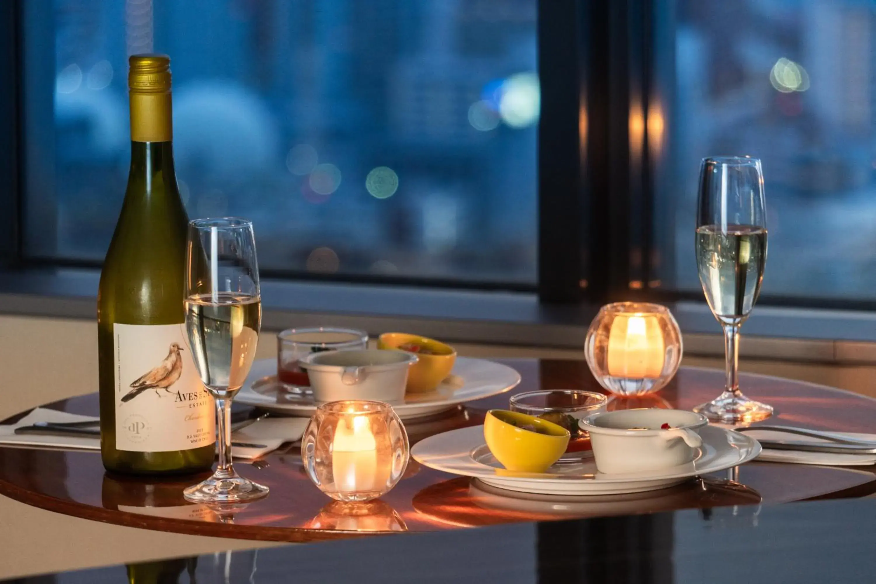 Premium Twin Room with City View - single occupancy - Lounge Access in ANA Crowne Plaza Kobe by IHG Premium Twin Room with City View - single occupancy - Lounge Access in ANA Crowne Plaza Kobe by IHG