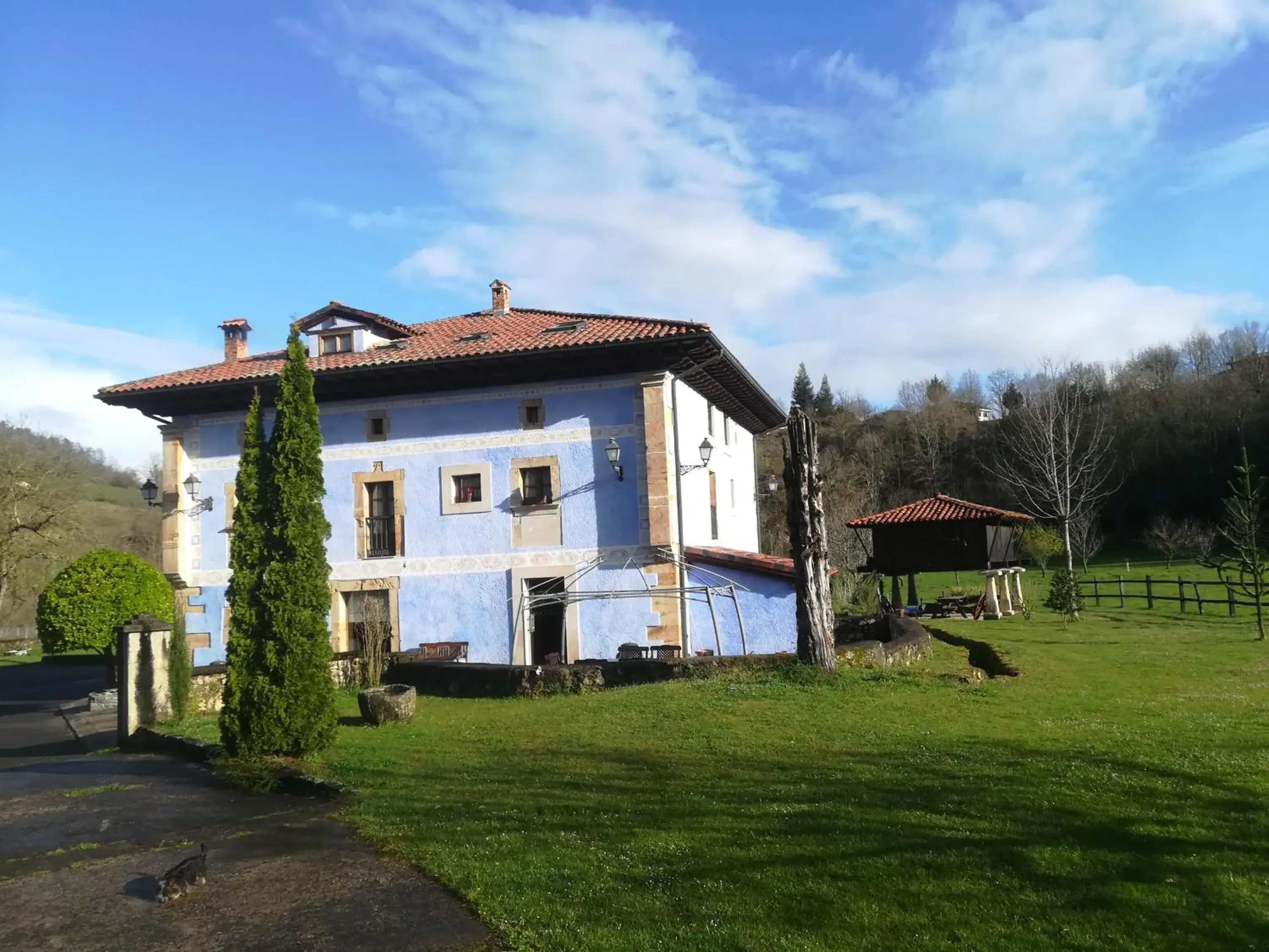 Garden, Property Building in Hotel Rural Sucuevas Garden, Property Building in Hotel Rural Sucuevas