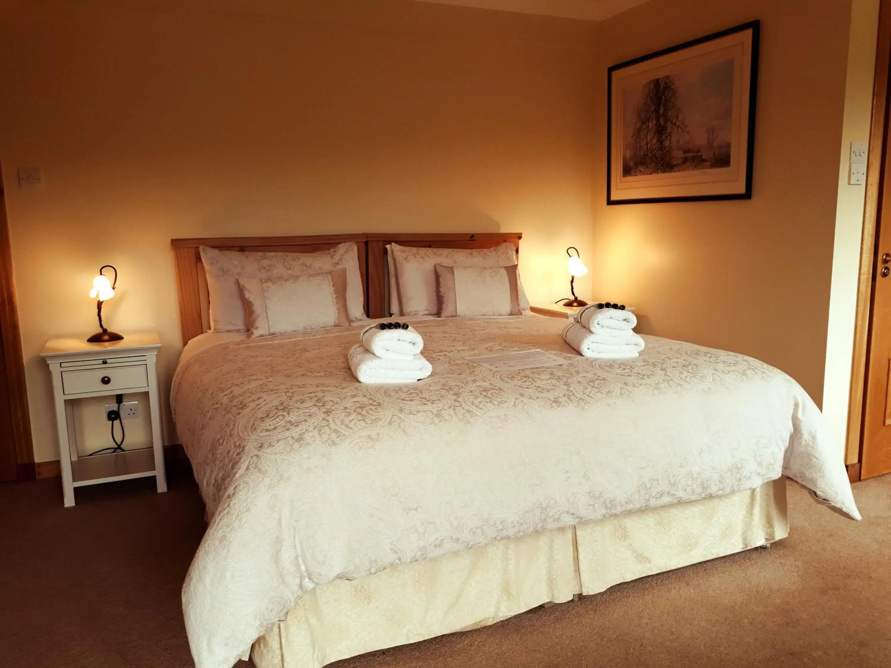 Superior King with Lake View - single occupancy in High March Superior King with Lake View - single occupancy in High March