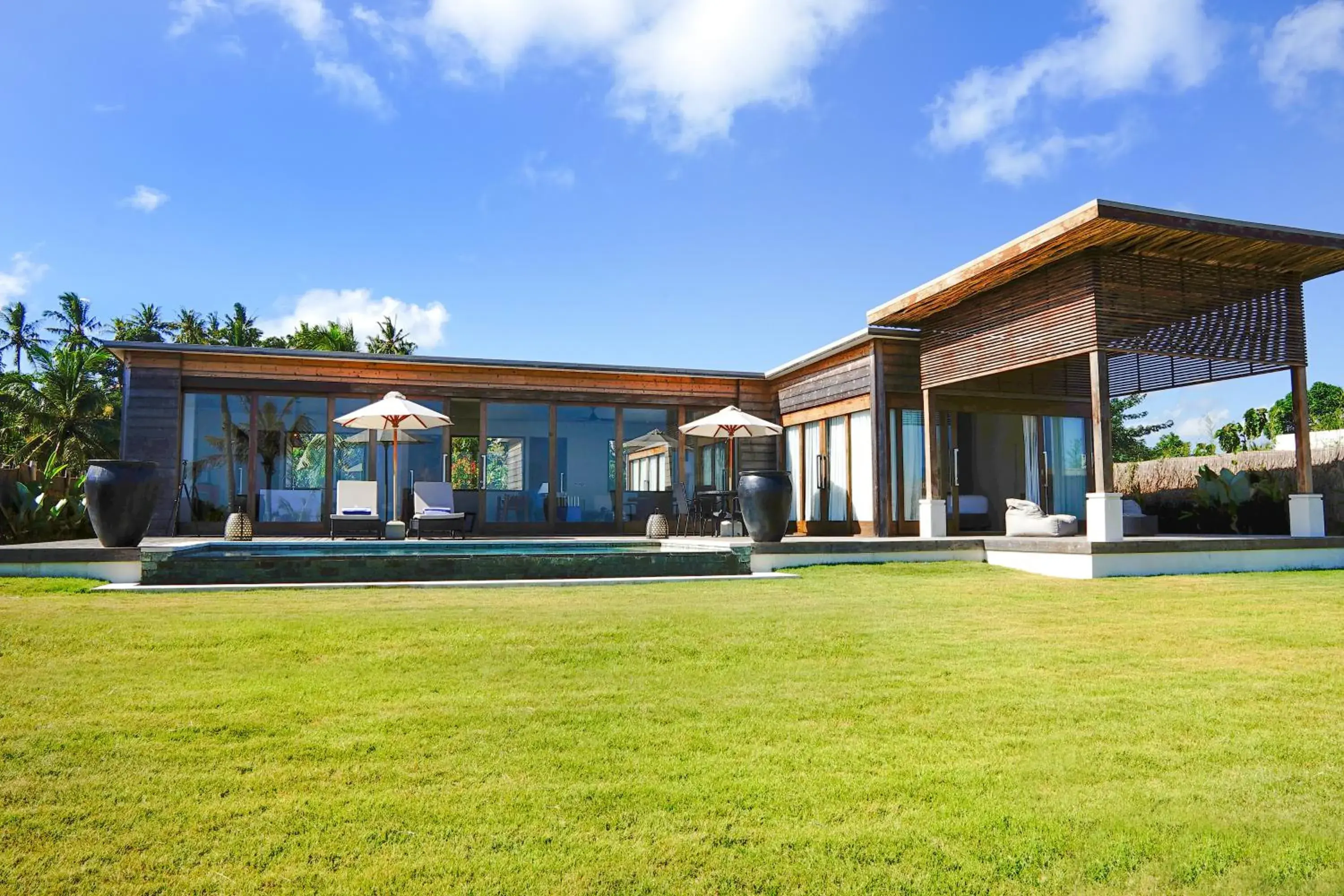 Kayu 2-Bedroom Villa with Open-plan Spaces & Ocean View in Selong Selo Resort and Villas Kayu 2-Bedroom Villa with Open-plan Spaces & Ocean View in Selong Selo Resort and Villas