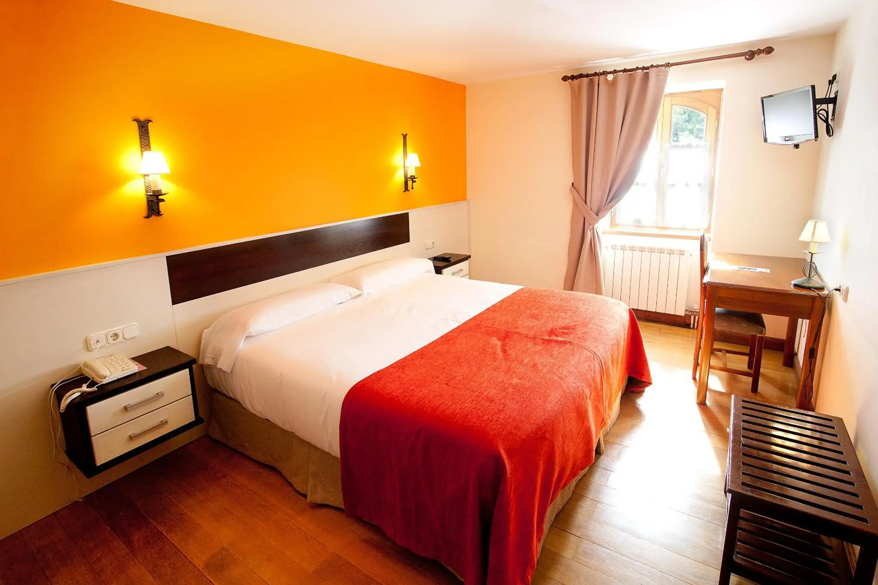 Double or Twin Room in Hotel Venta de Etxalar Double or Twin Room in Hotel Venta de Etxalar