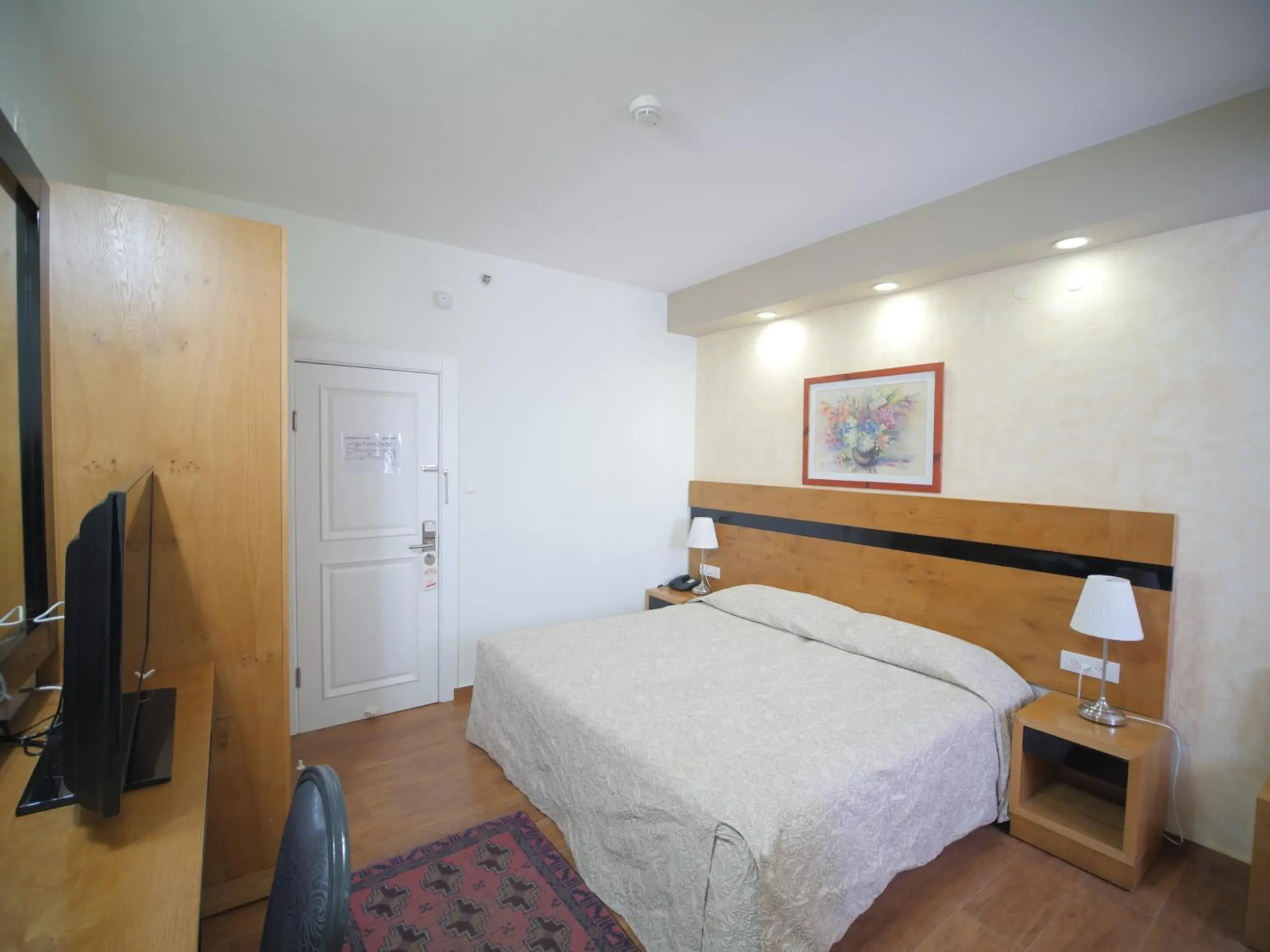 Single Room in Margoa Hotel Netanya Single Room in Margoa Hotel Netanya