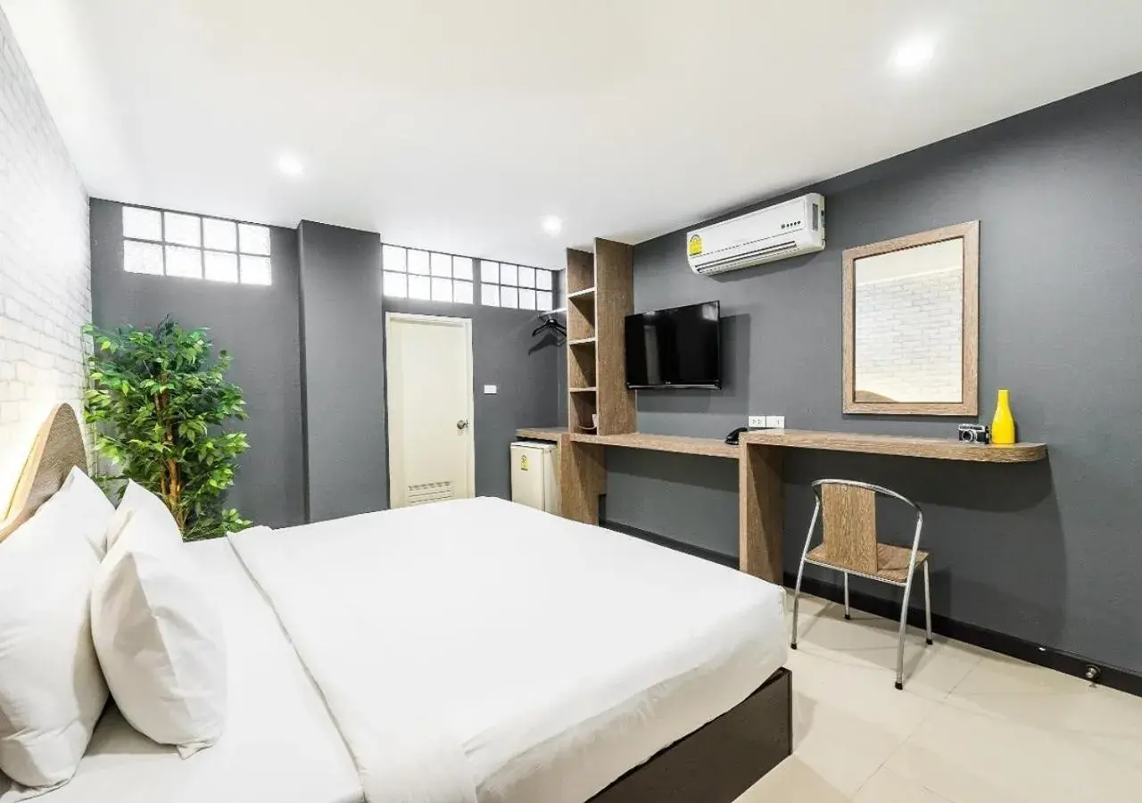 Superior Double Room in Ton Aor Place Hotel Superior Double Room in Ton Aor Place Hotel