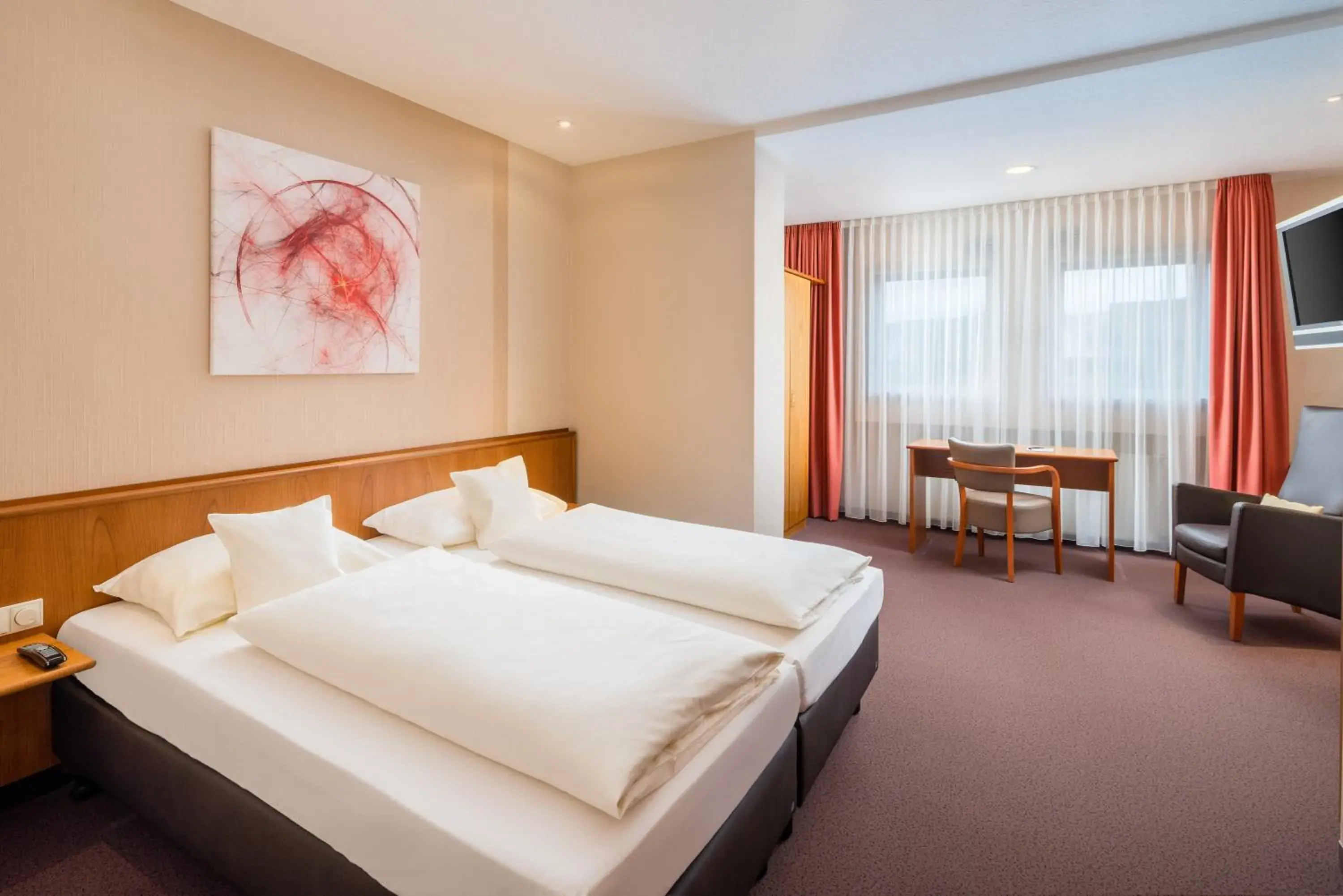 Standard Double Room, no River View - single occupancy - Category 3 in Hotel Straubs Schöne Aussicht Standard Double Room, no River View - single occupancy - Category 3 in Hotel Straubs Schöne Aussicht