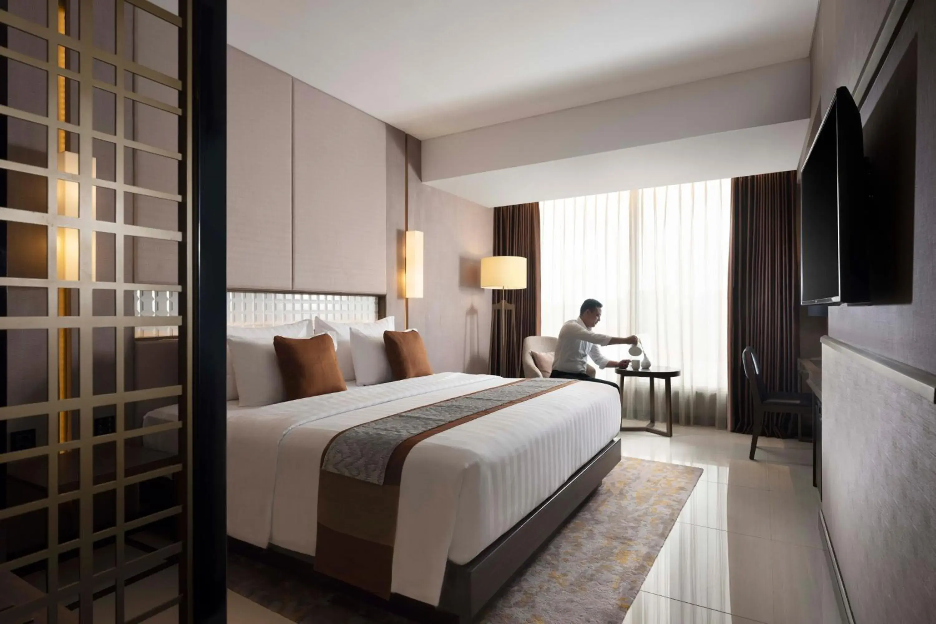 Grand Deluxe King Room in GRAMM HOTEL by Ambarrukmo Yogyakarta Grand Deluxe King Room in GRAMM HOTEL by Ambarrukmo Yogyakarta