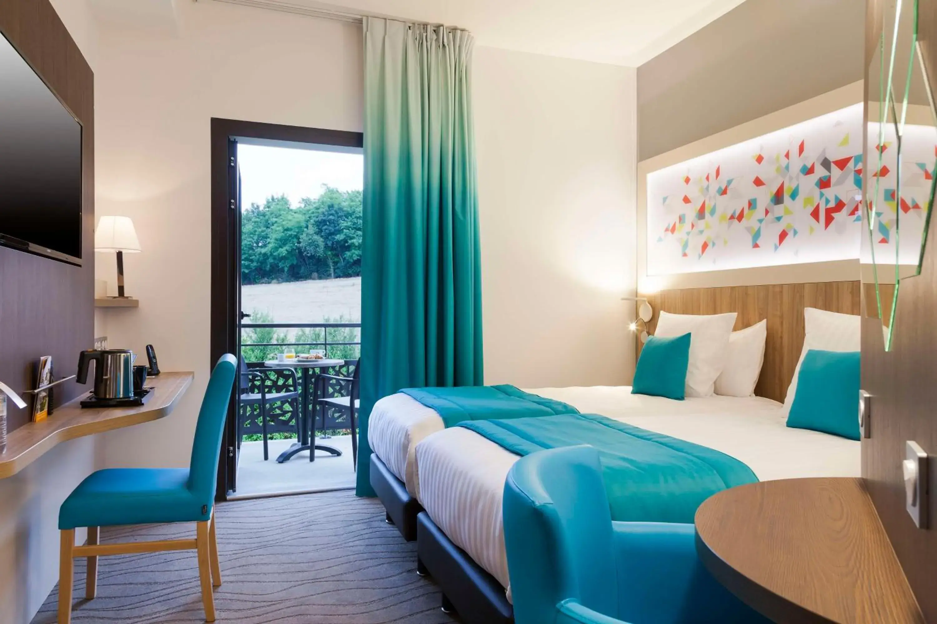 Twin Room in Brit Hotel Privilège Figeac Twin Room in Brit Hotel Privilège Figeac