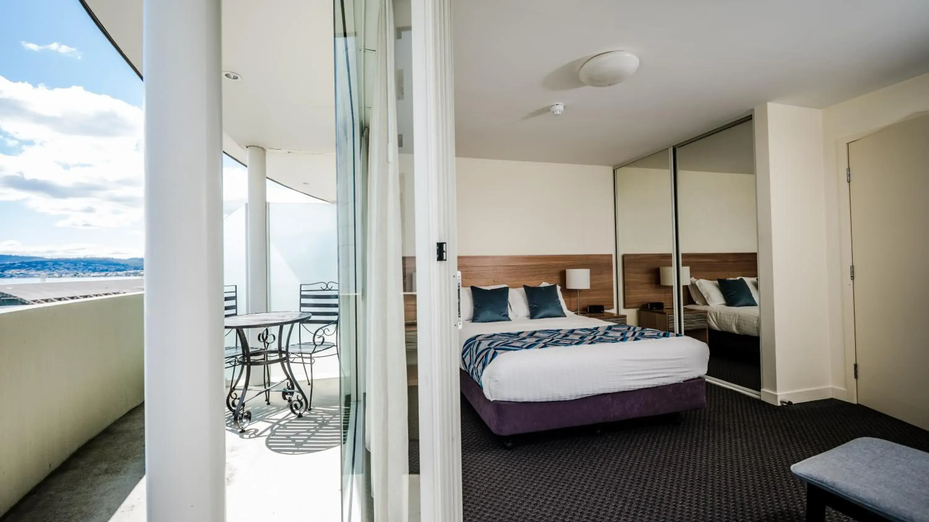 One-Bedroom Apartment - Penthouse in Salamanca Terraces One-Bedroom Apartment - Penthouse in Salamanca Terraces