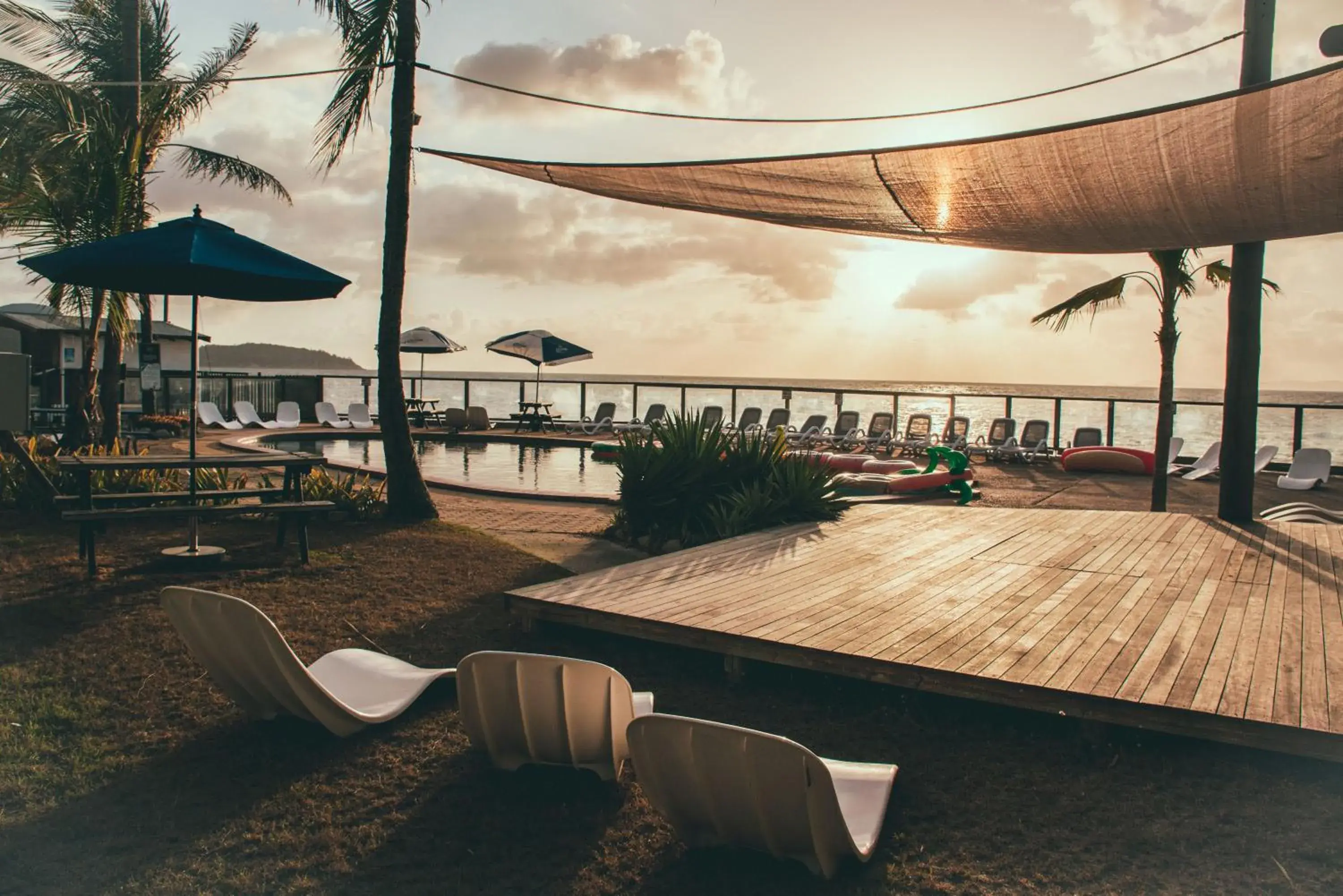 Bed in 8-Bed Dormitory Room (Mixed) in Nomads Magnetic Island Bed in 8-Bed Dormitory Room (Mixed) in Nomads Magnetic Island