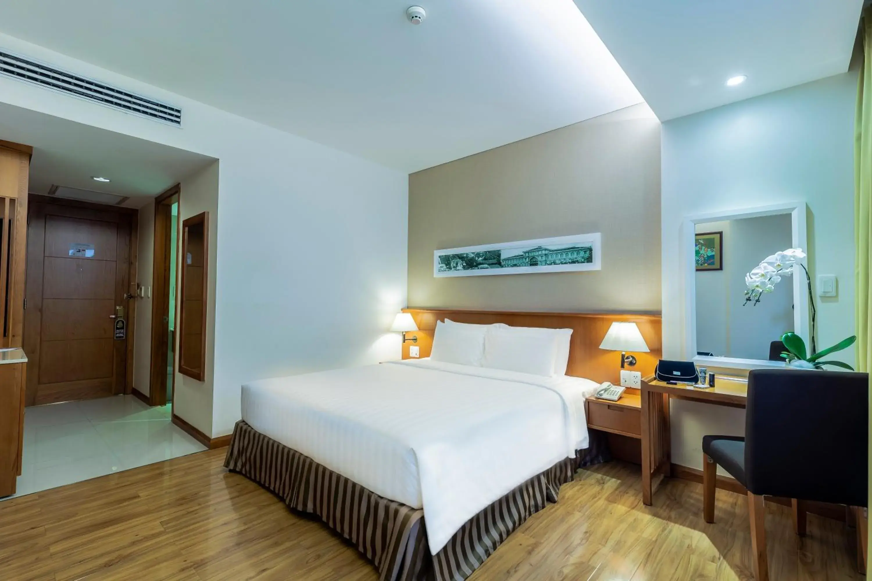 Superior Double or Twin Room in Saigon Hotel Superior Double or Twin Room in Saigon Hotel