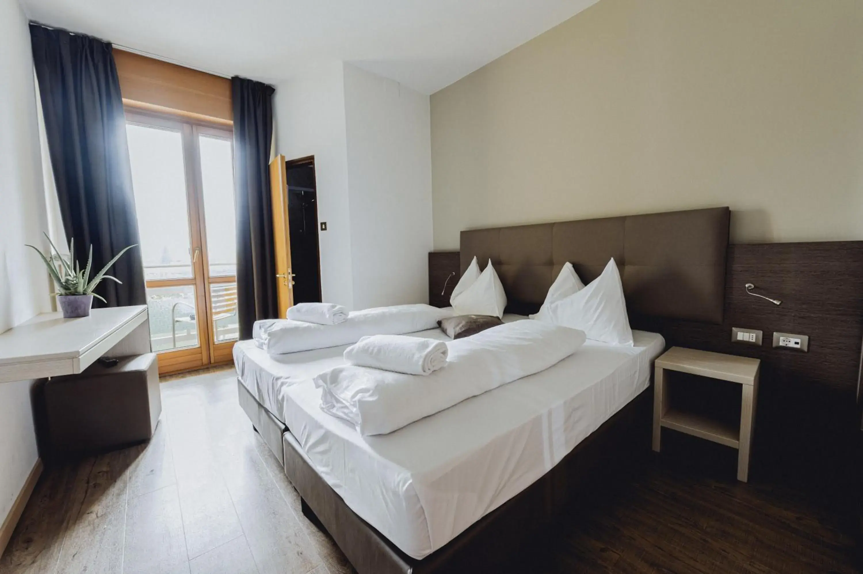 Double or Twin Room with Balcony and Garden View in Hotel Raffl Double or Twin Room with Balcony and Garden View in Hotel Raffl