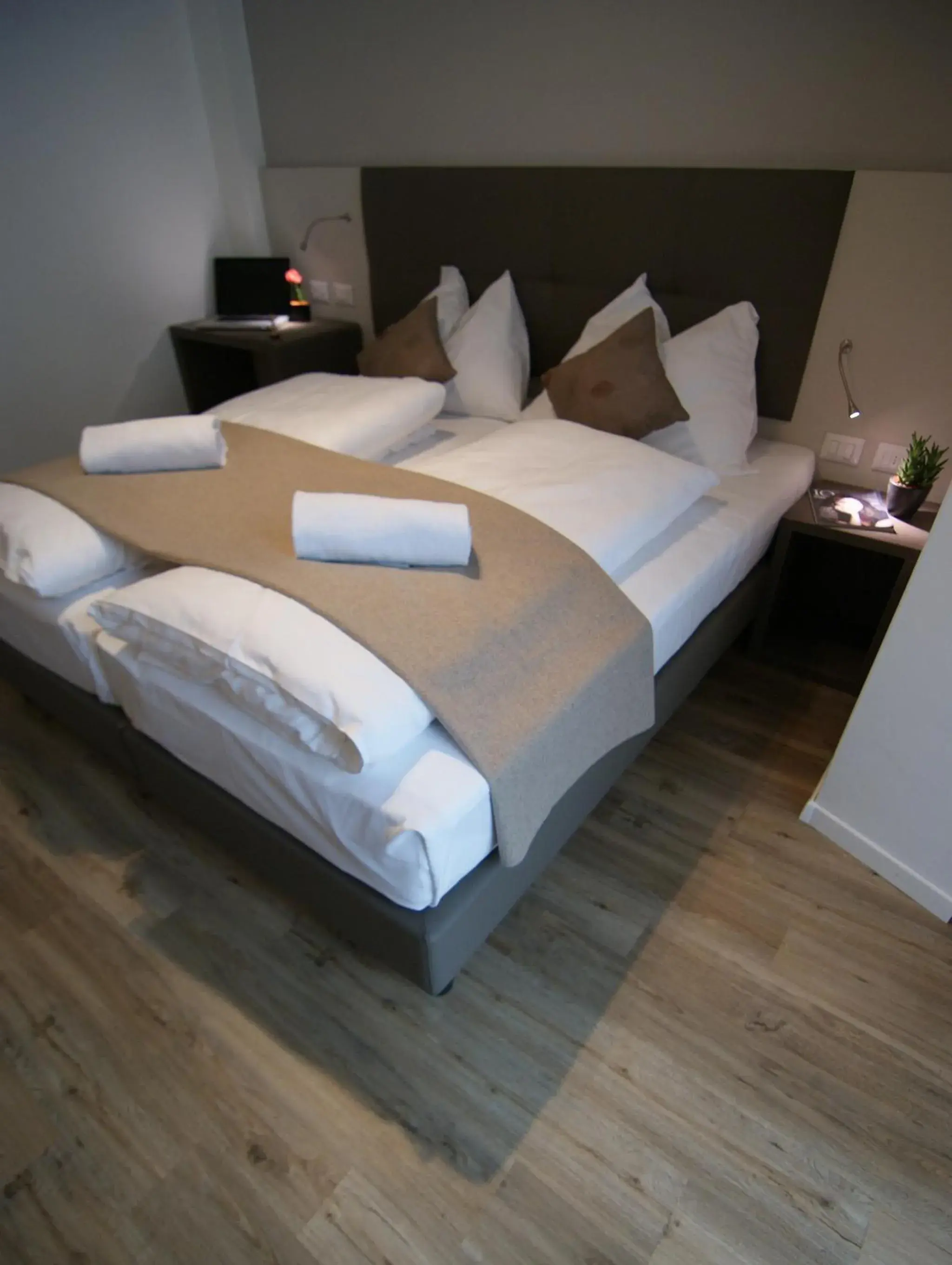 Economy Double Room - Street Side in Hotel Raffl Economy Double Room - Street Side in Hotel Raffl