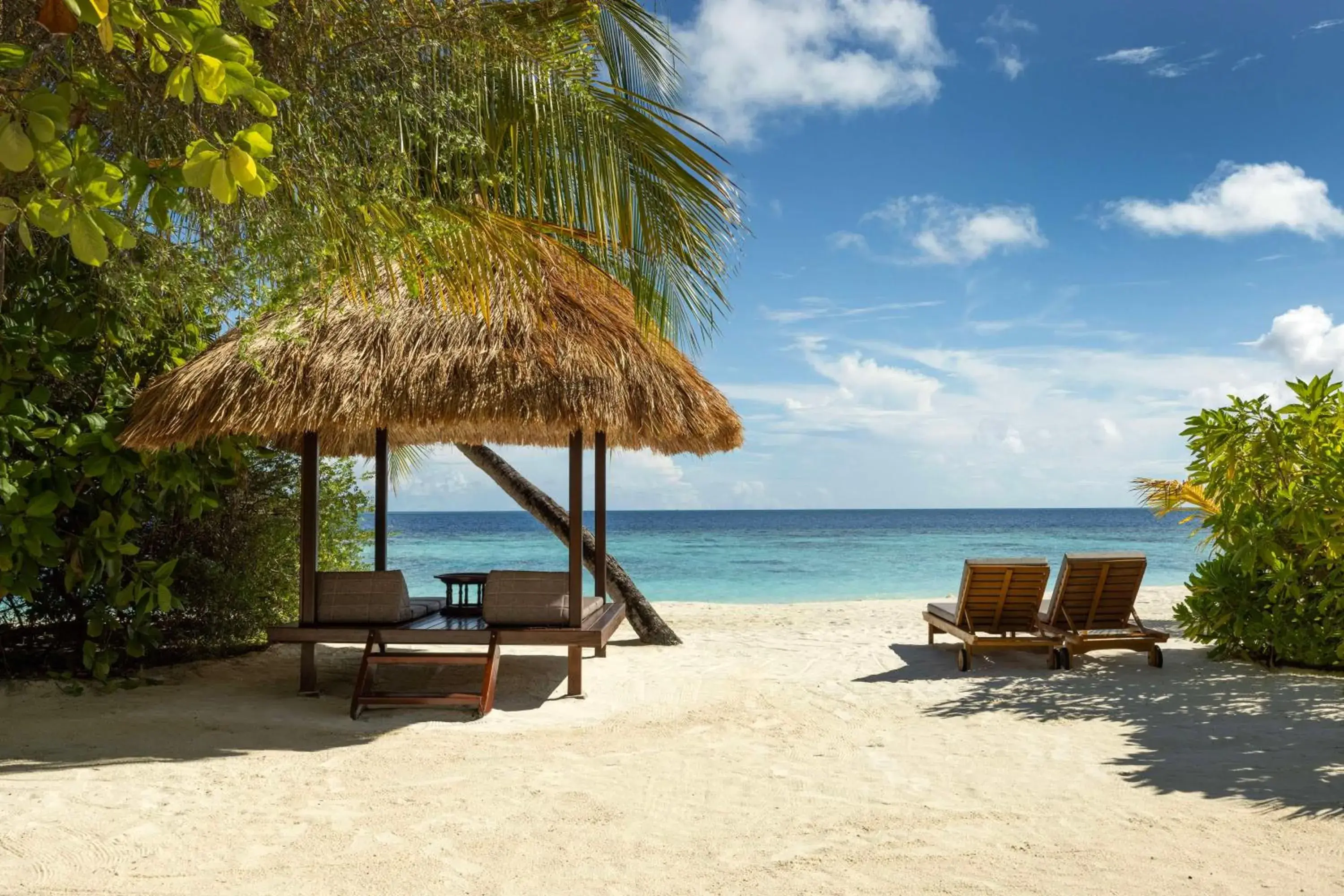 Oceanview Pool Villa with Free Transfer in Banyan Tree Vabbinfaru Oceanview Pool Villa with Free Transfer in Banyan Tree Vabbinfaru