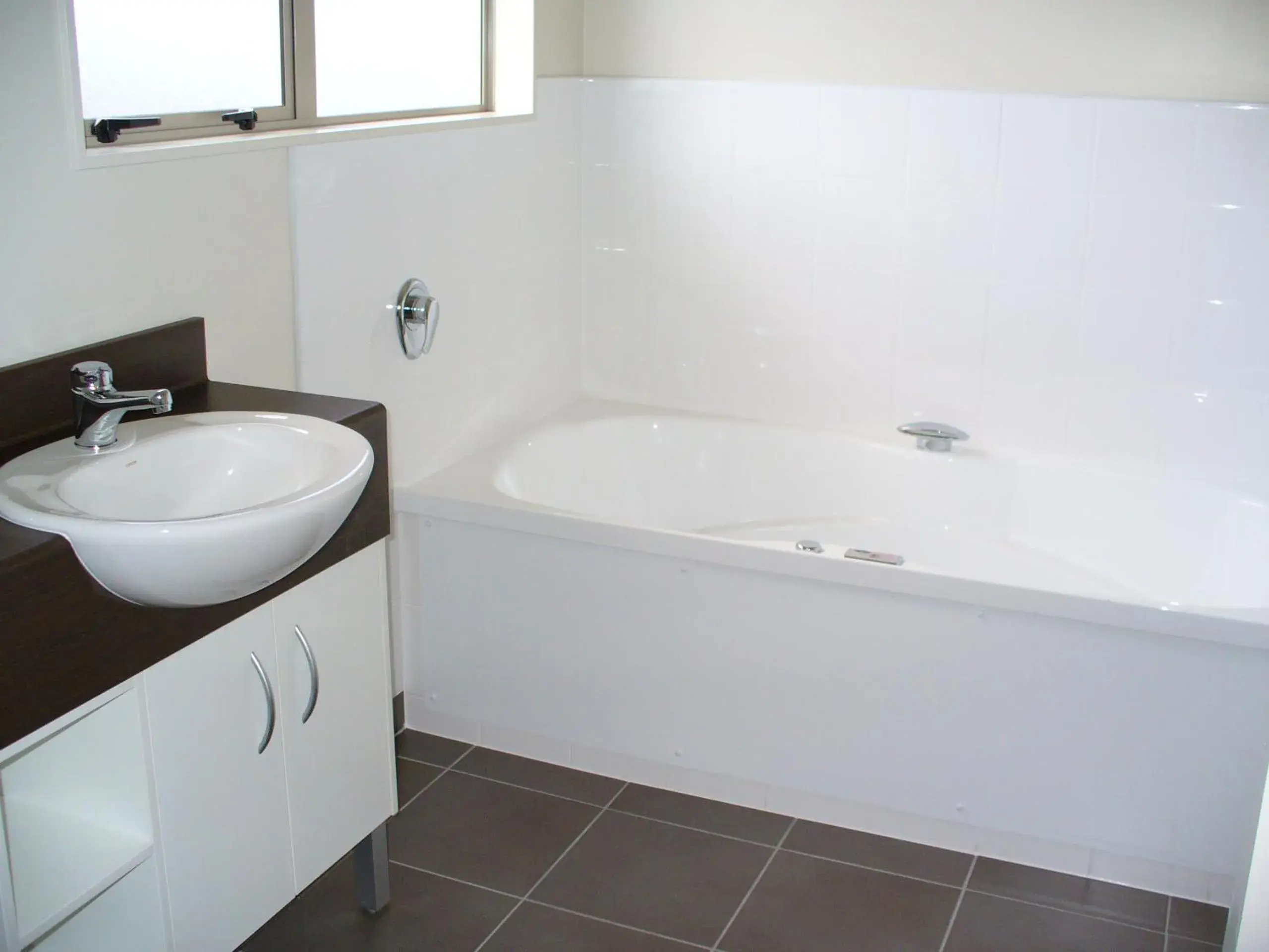 Studio with Spa Bath in Executive On Fenton Studio with Spa Bath in Executive On Fenton