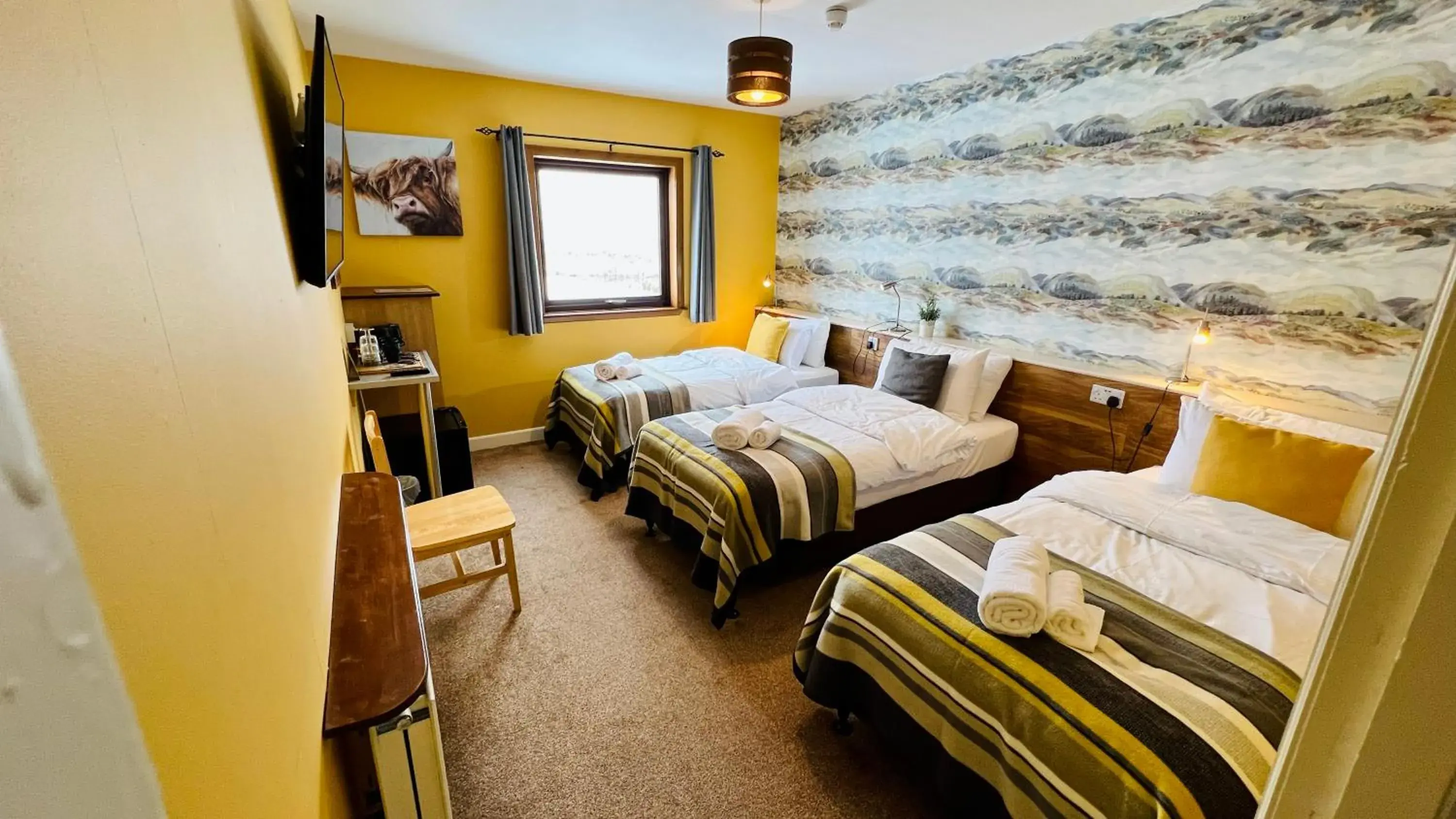 Triple Room with Mountain View in Aultguish Inn Triple Room with Mountain View in Aultguish Inn