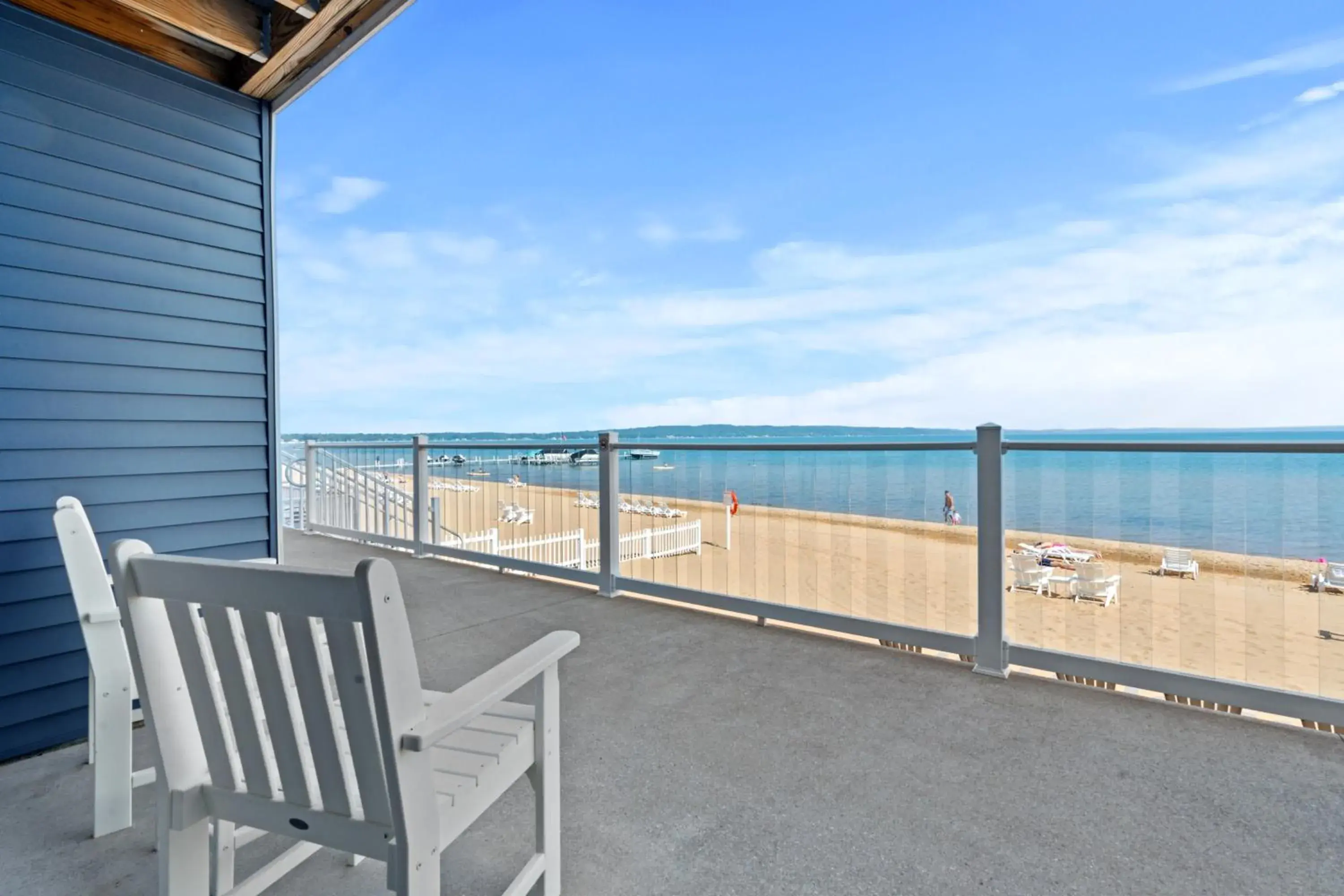 Beach View Walkout King with Spa in The Baywatch Resort Beach View Walkout King with Spa in The Baywatch Resort